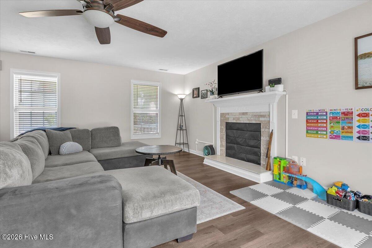 194 Bridlewood Drive Property Photo 14