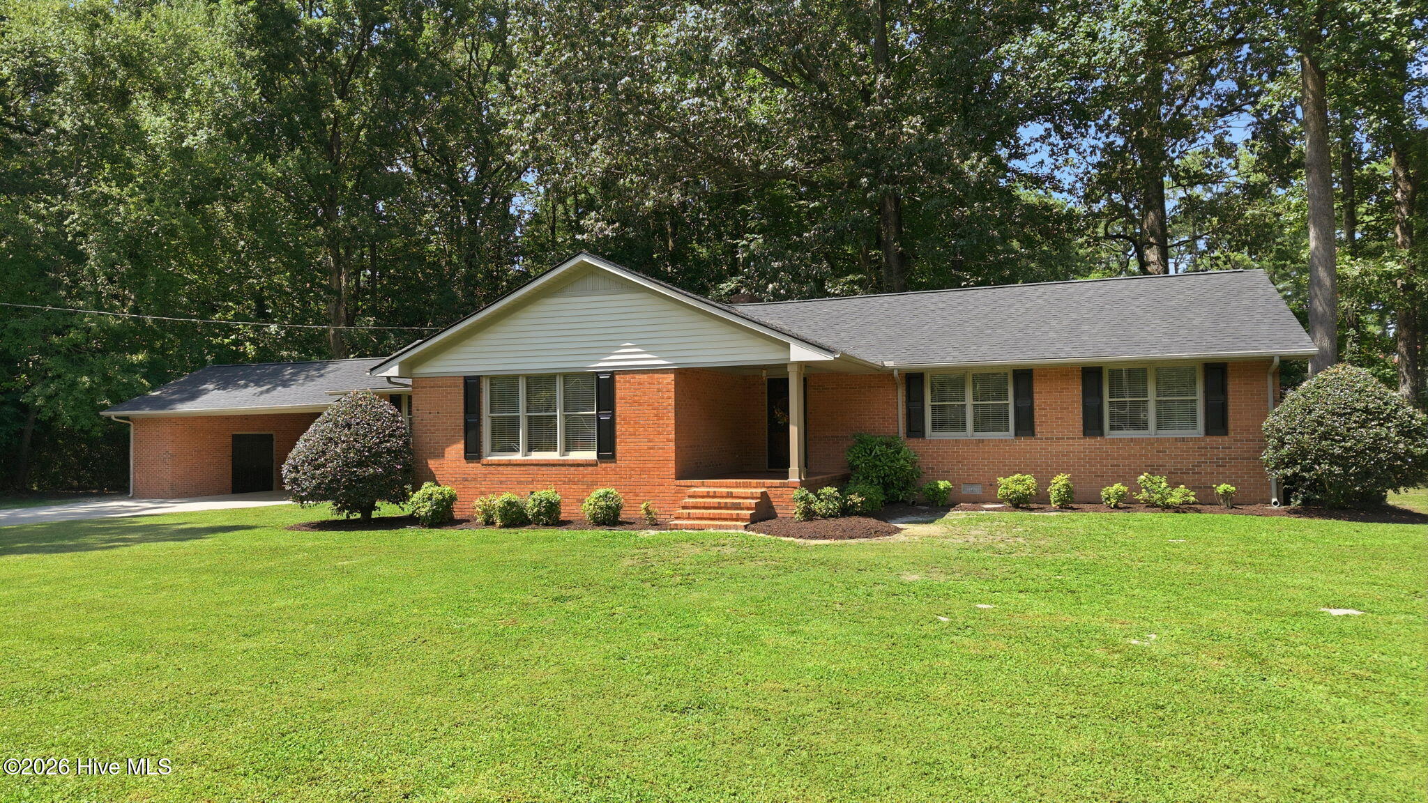 204 Hargrove Drive Property Photo 3