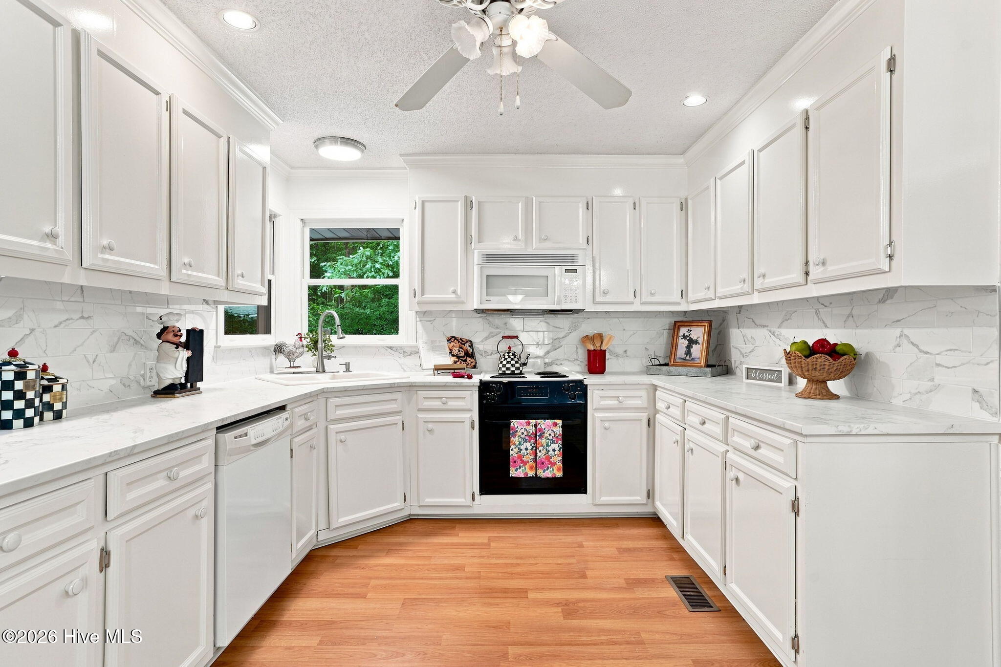 204 Hargrove Drive Property Photo 15