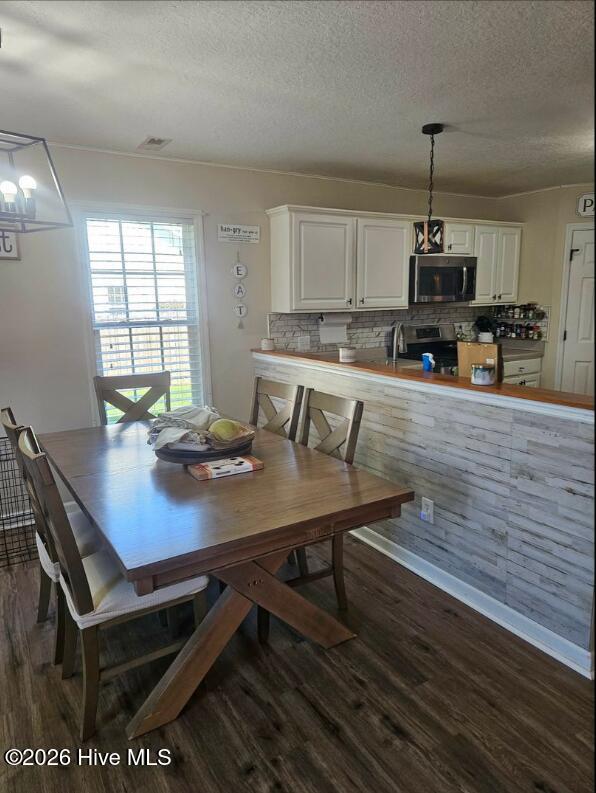 111 Casey Court Property Photo 10