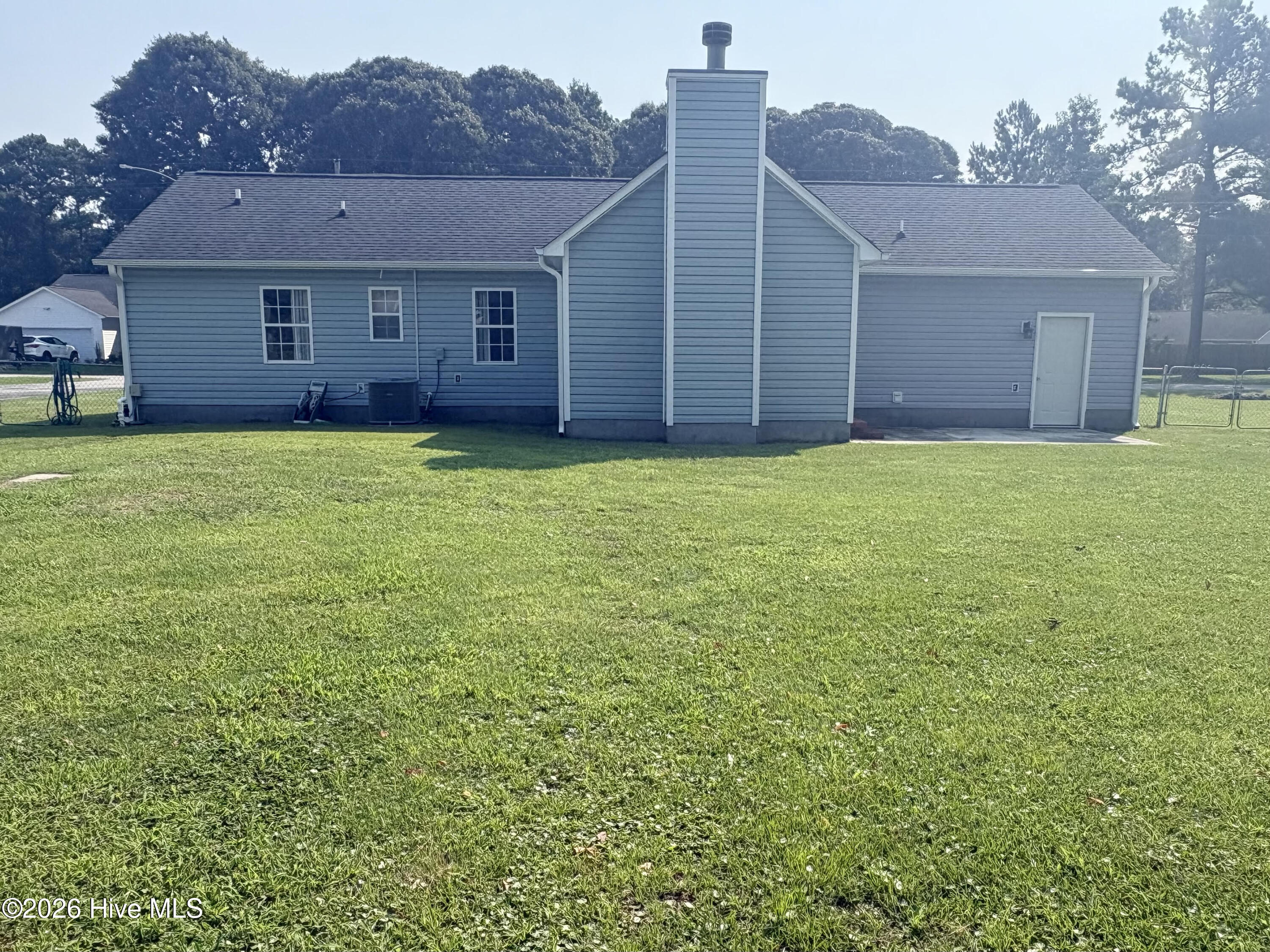 105 Fodder Drive Property Photo 2
