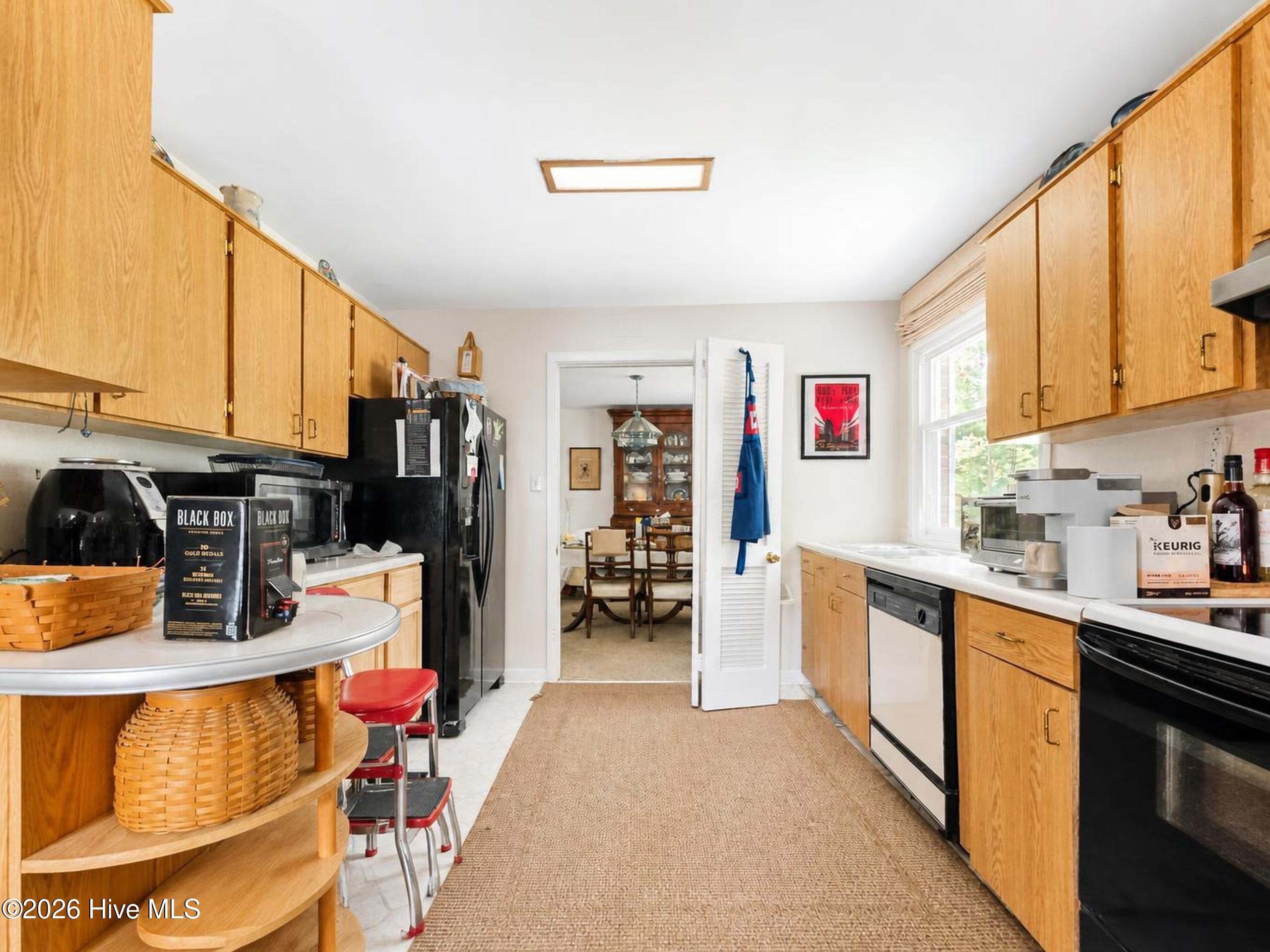 1305 Crescent Drive Property Photo 10