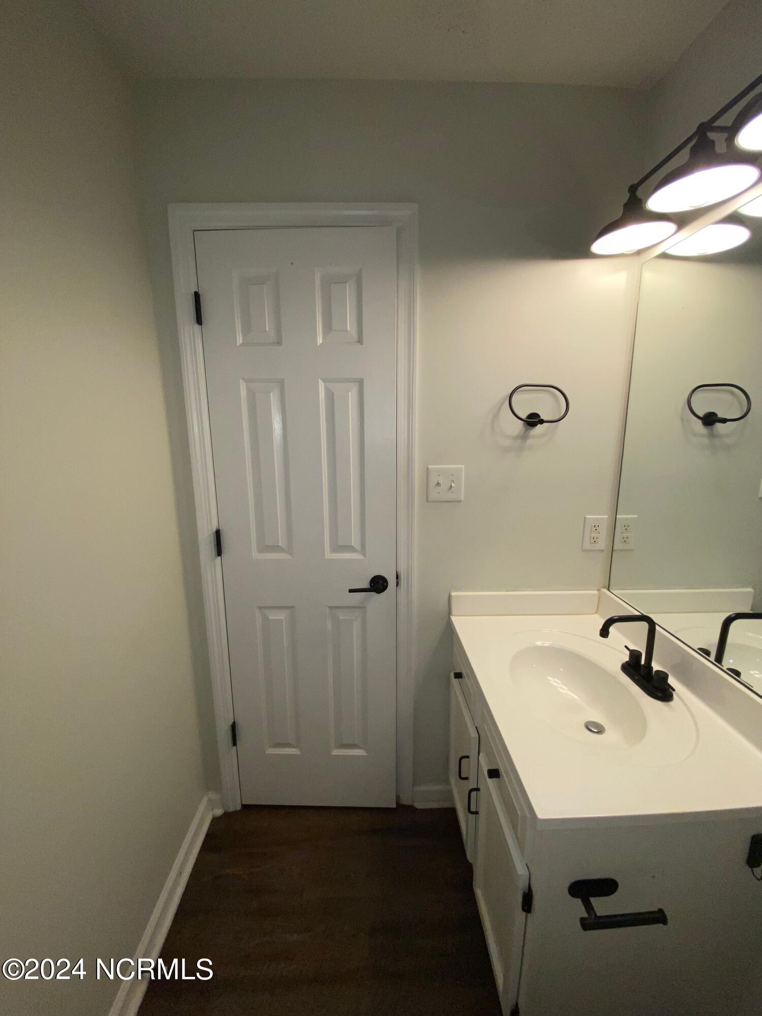 326 Bracken Place Property Photo 6