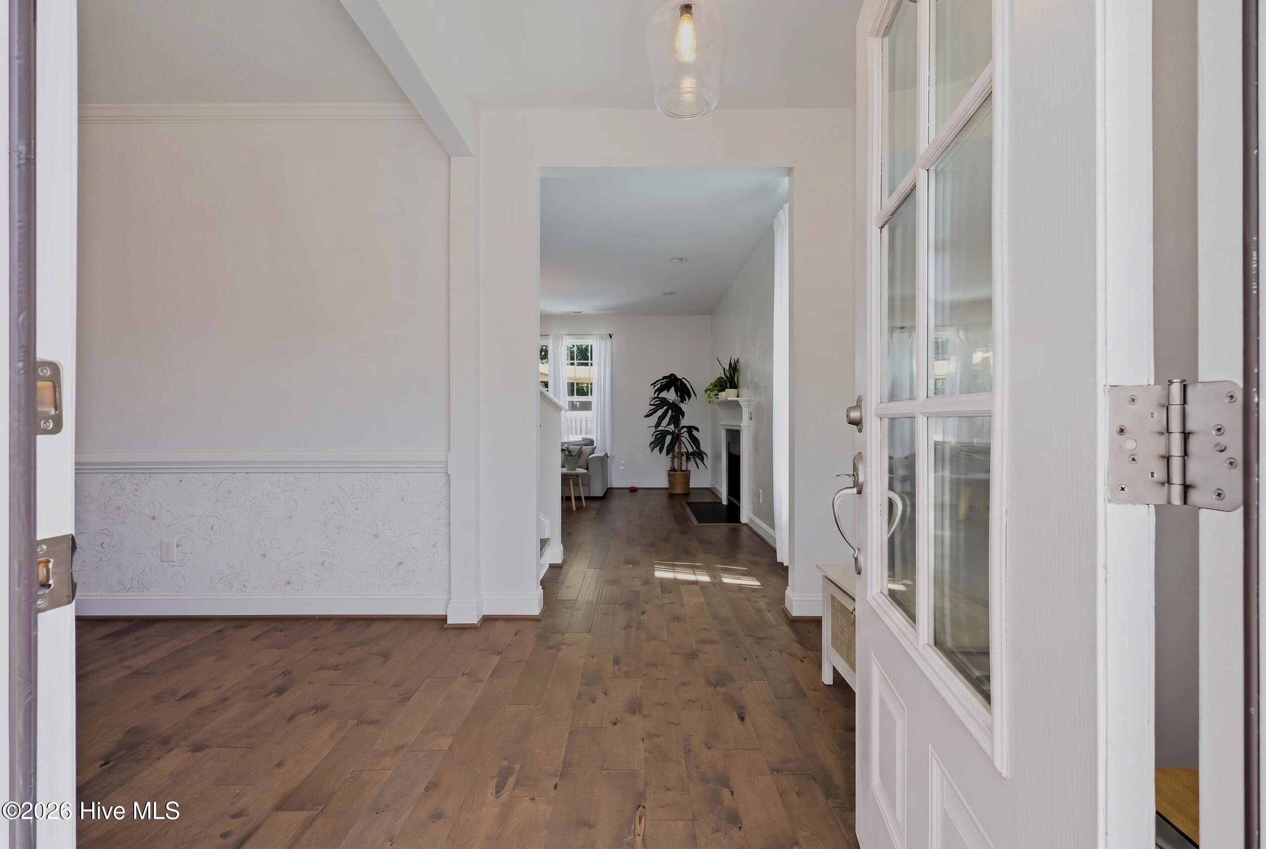5008 Laurenbridge Lane Property Photo 14