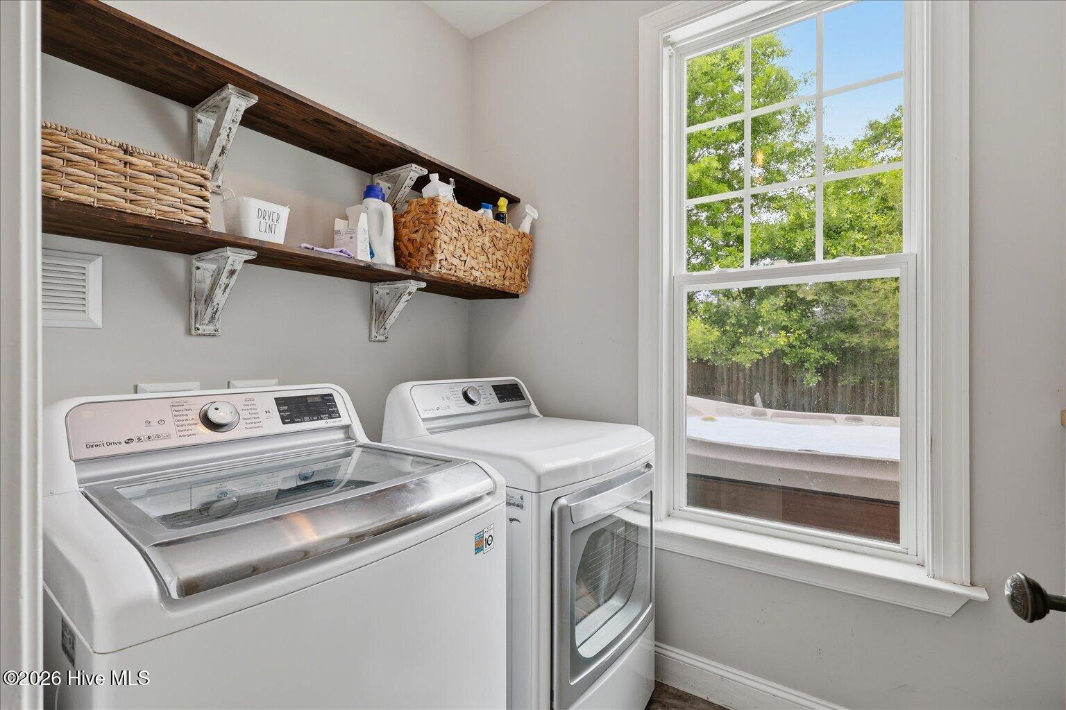 5008 Laurenbridge Lane Property Photo 23