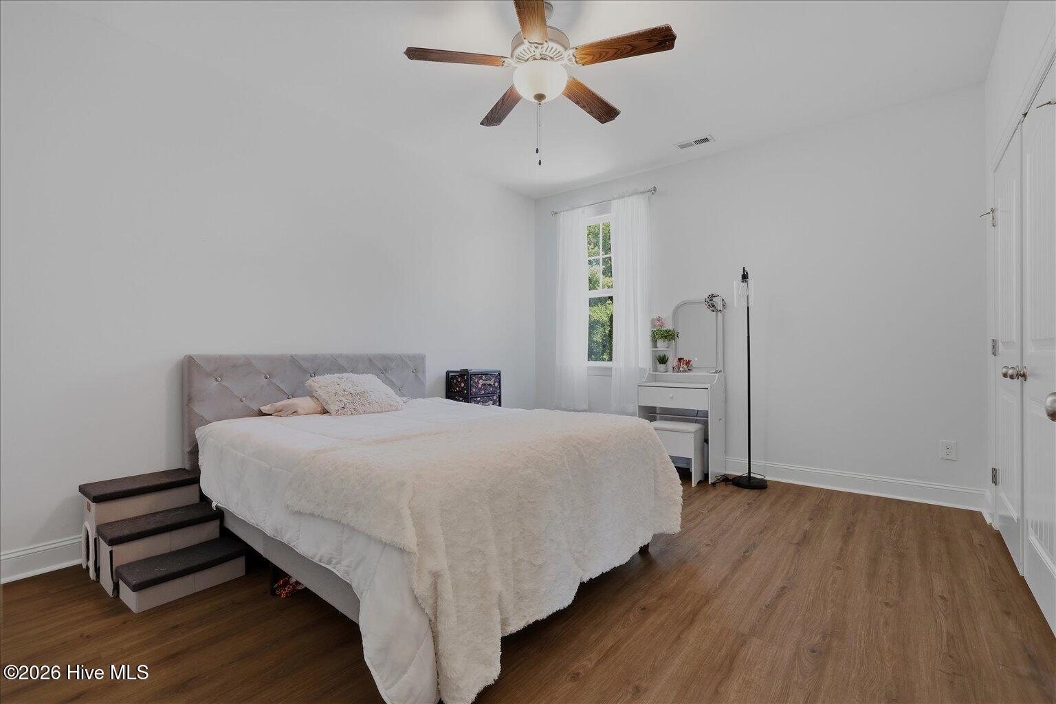 5008 Laurenbridge Lane Property Photo 30
