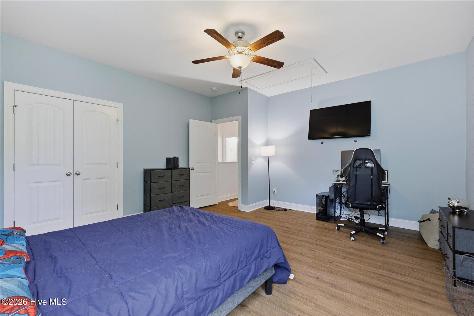 5008 Laurenbridge Lane Property Photo 33