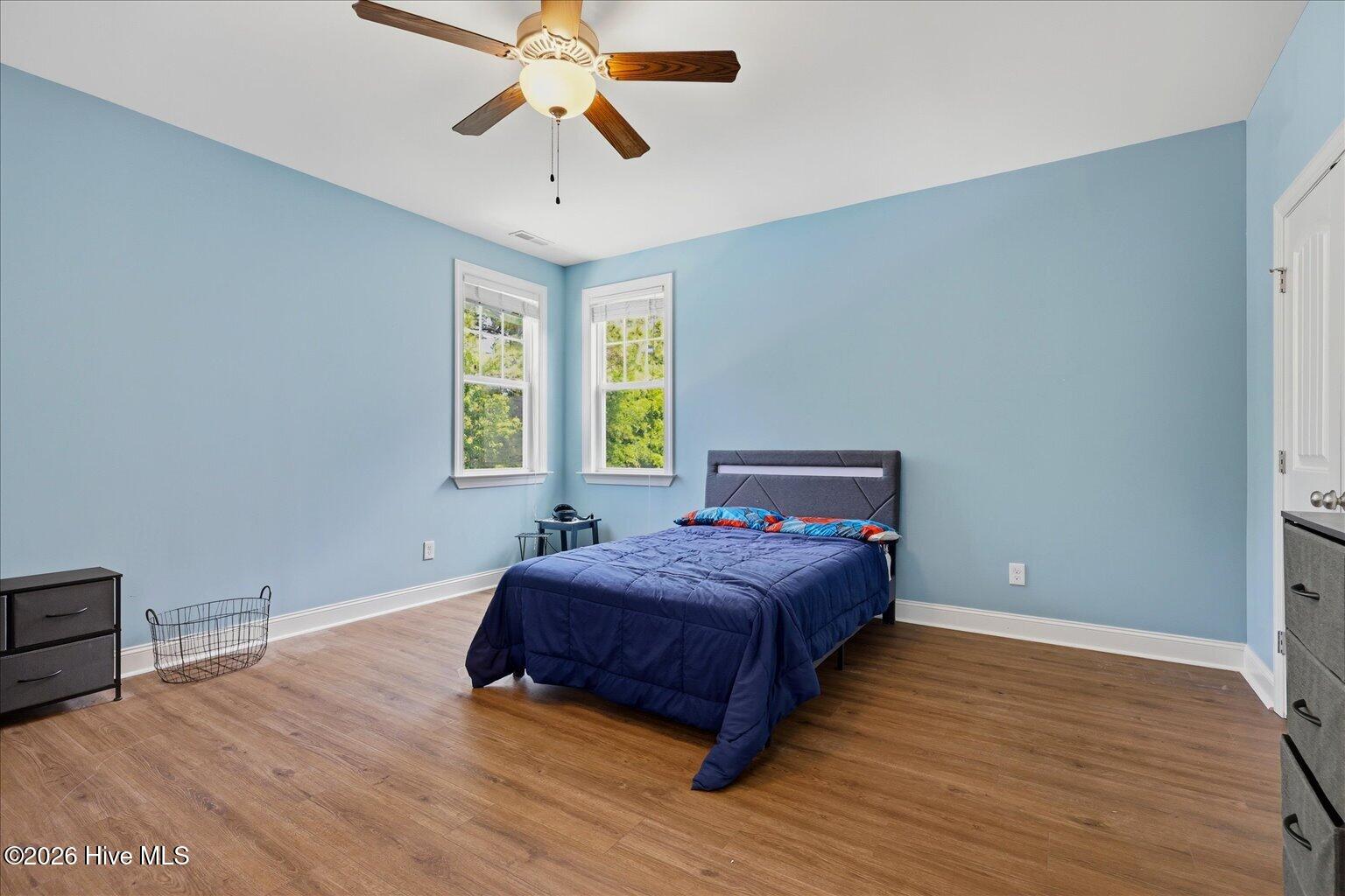 5008 Laurenbridge Lane Property Photo 34