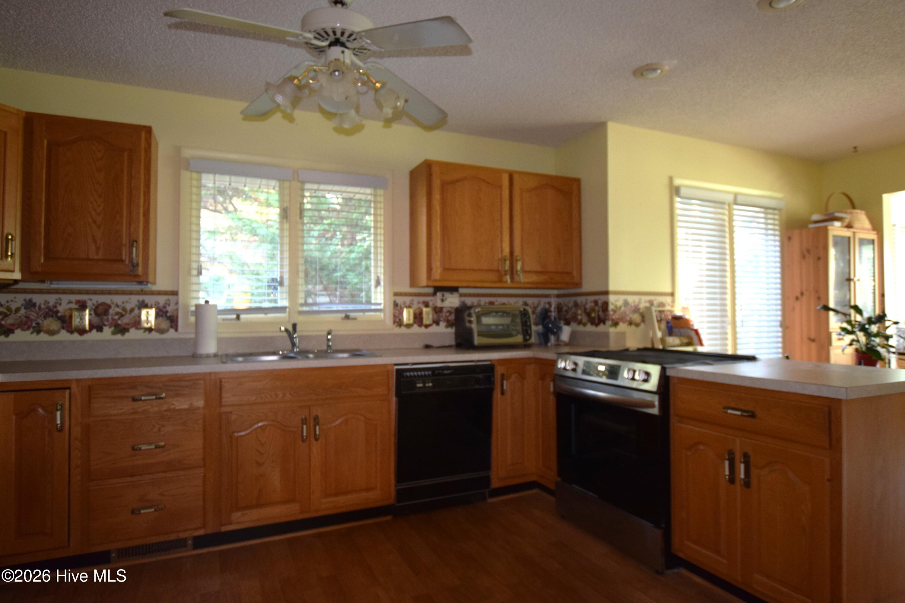 108 Fox Run Court Property Photo 16
