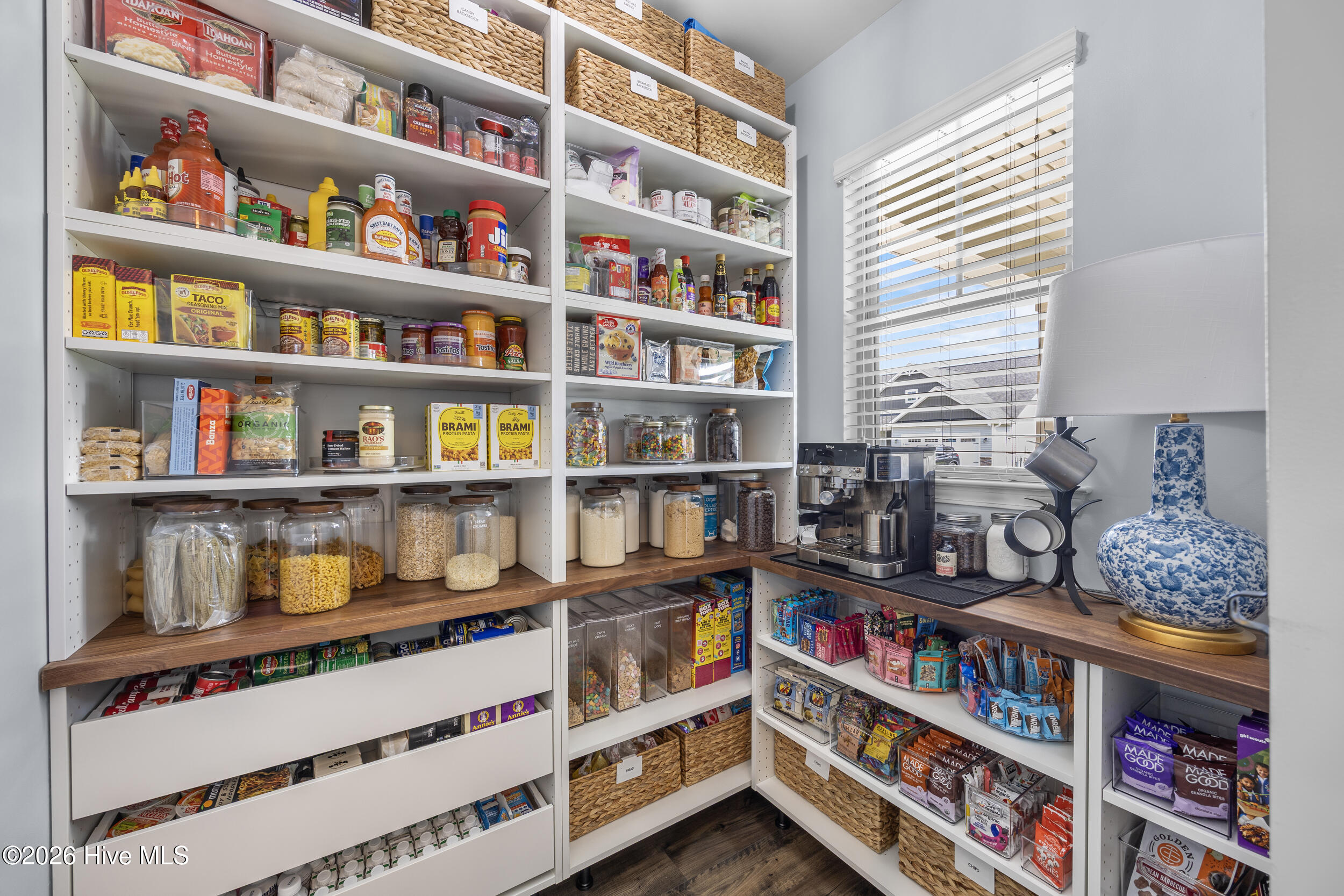 1508 Eastbourne Drive Property Photo 10