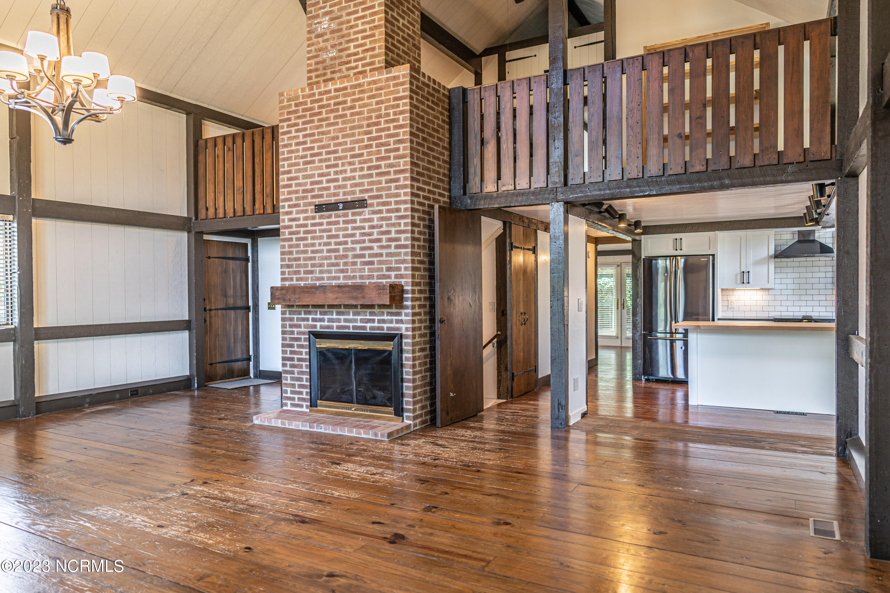 19 Shenecossett Lane Property Photo 8