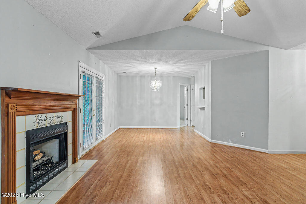 630 Greystone Avenue Property Photo 9