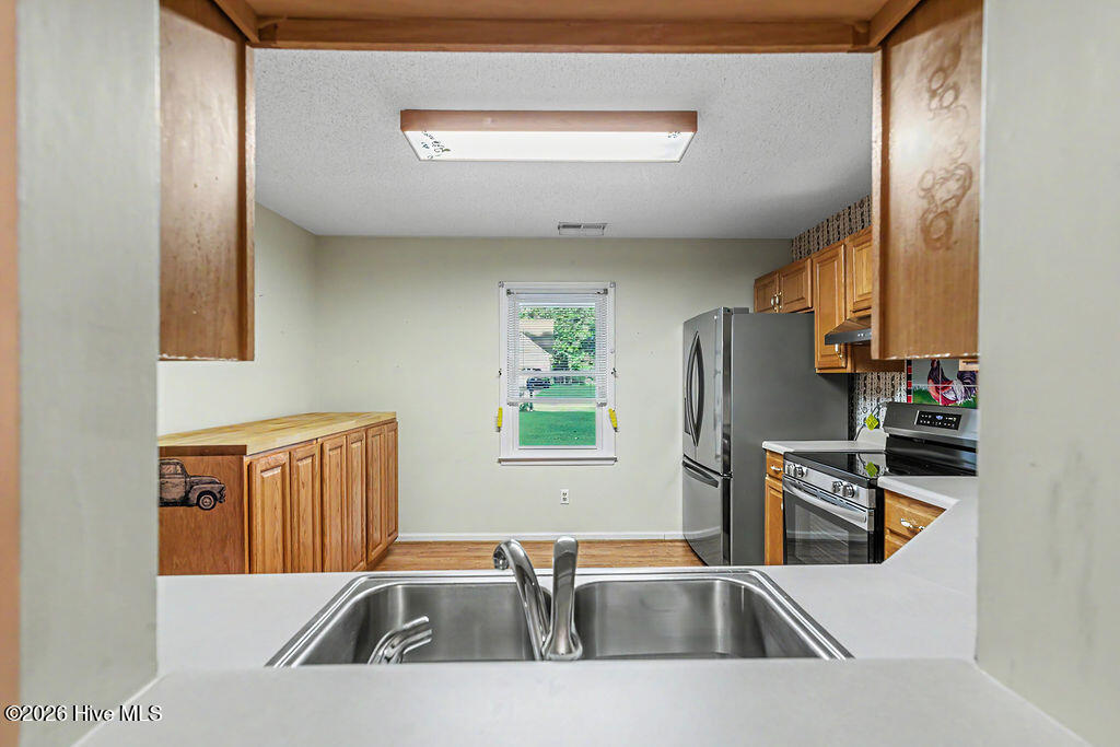 630 Greystone Avenue Property Photo 12