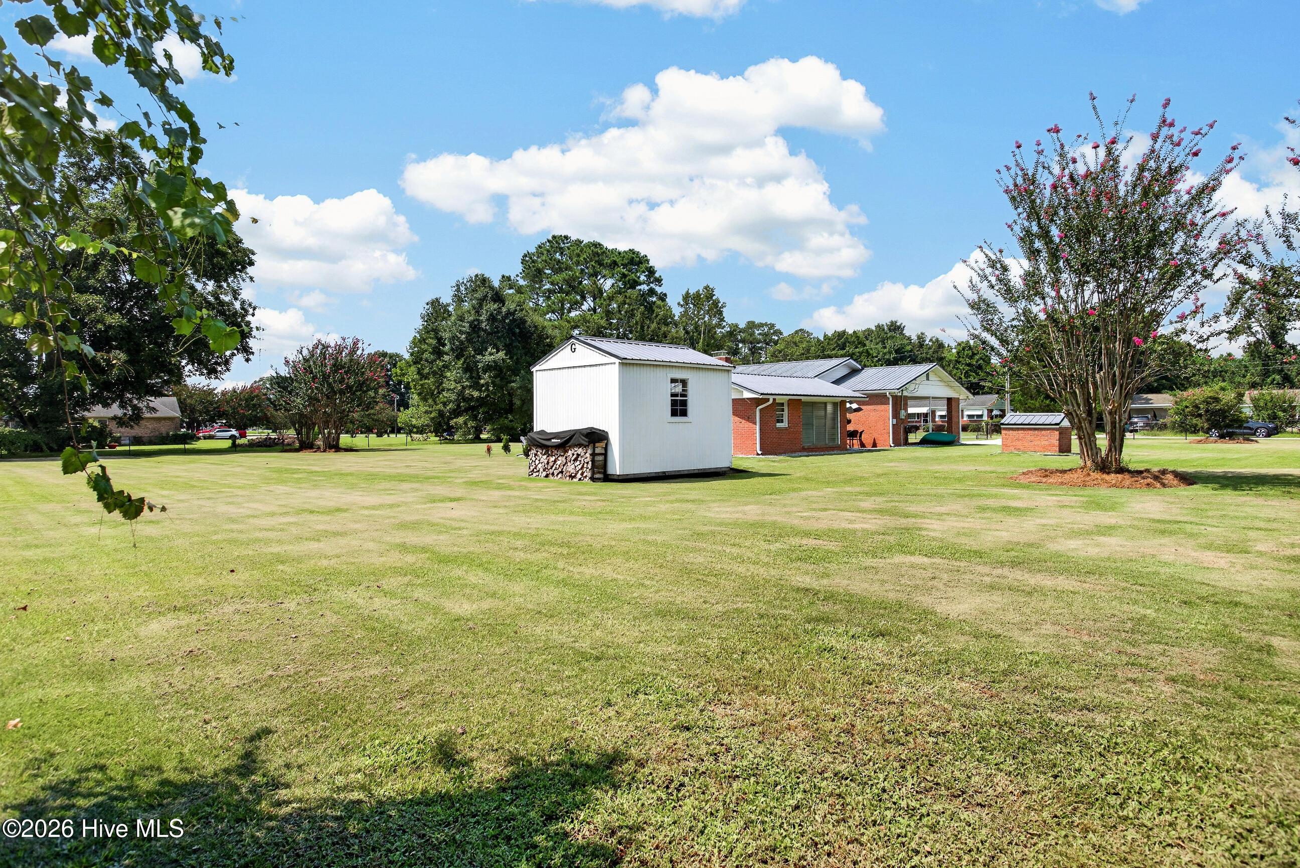 112 Barbara Avenue Property Photo 24