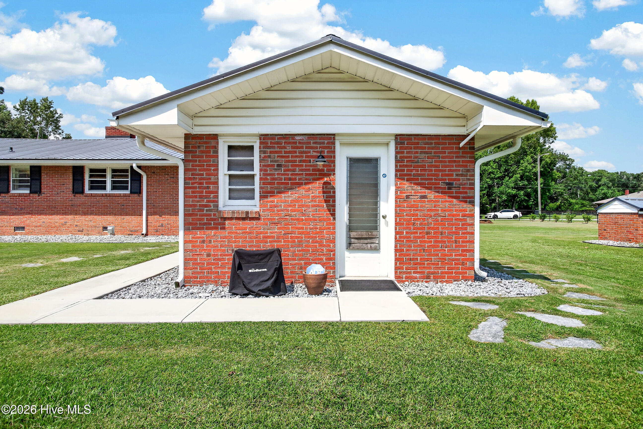 112 Barbara Avenue Property Photo 29