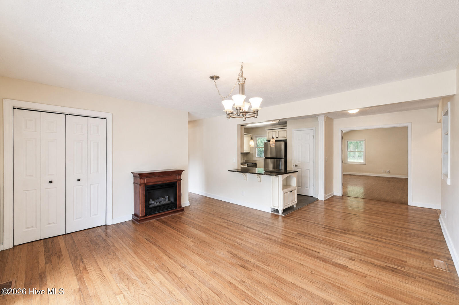 1454 Waccamaw Drive Property Photo 3