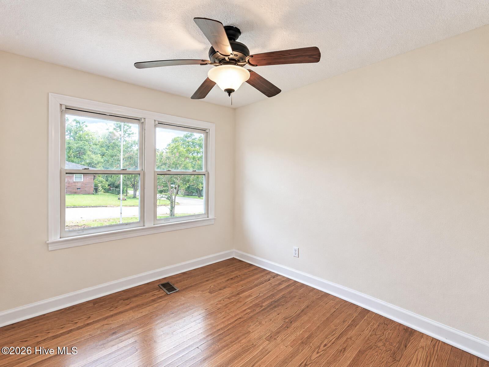 1454 Waccamaw Drive Property Photo 15