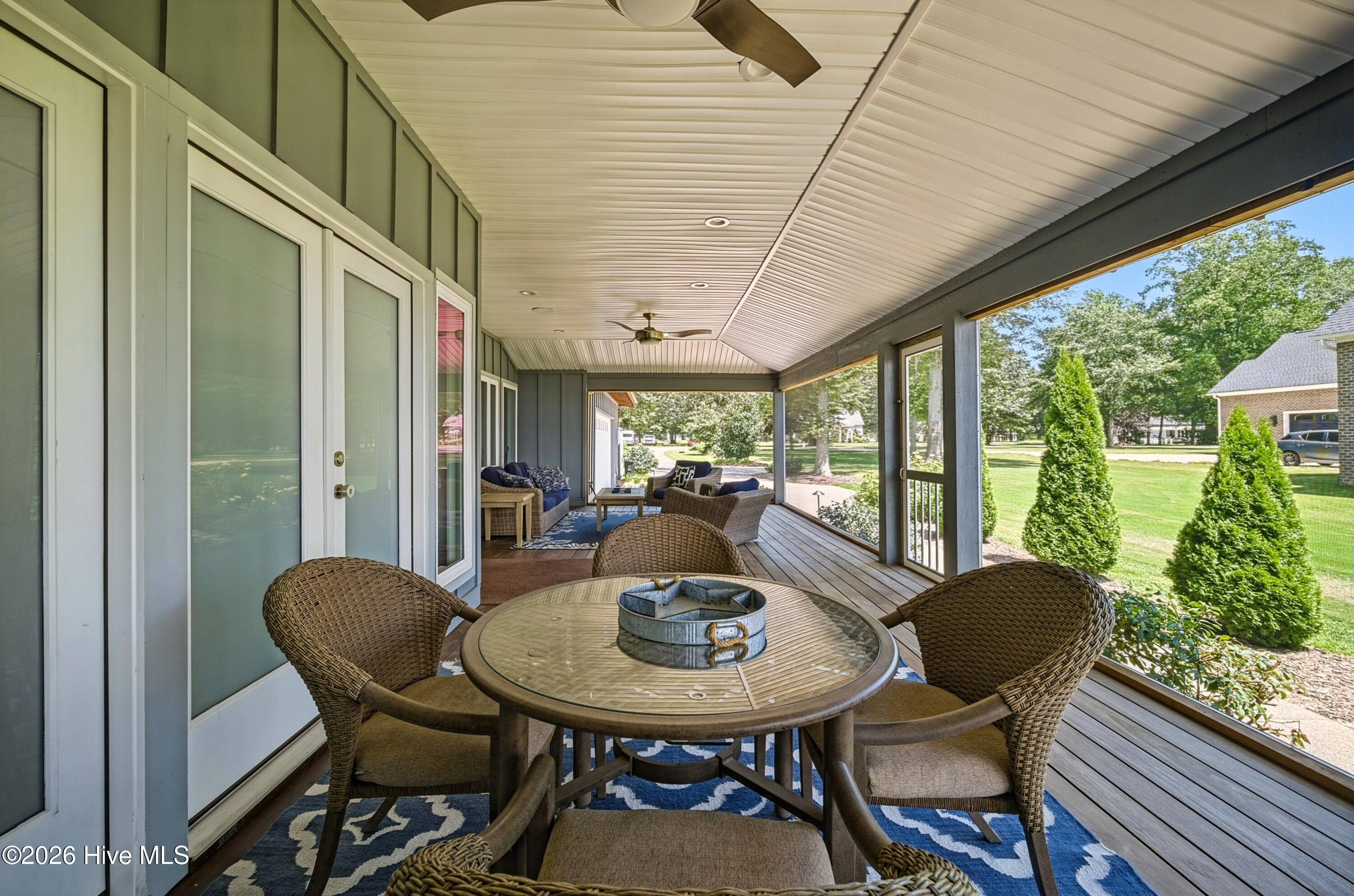 111 Heritage Point Drive Property Photo 5