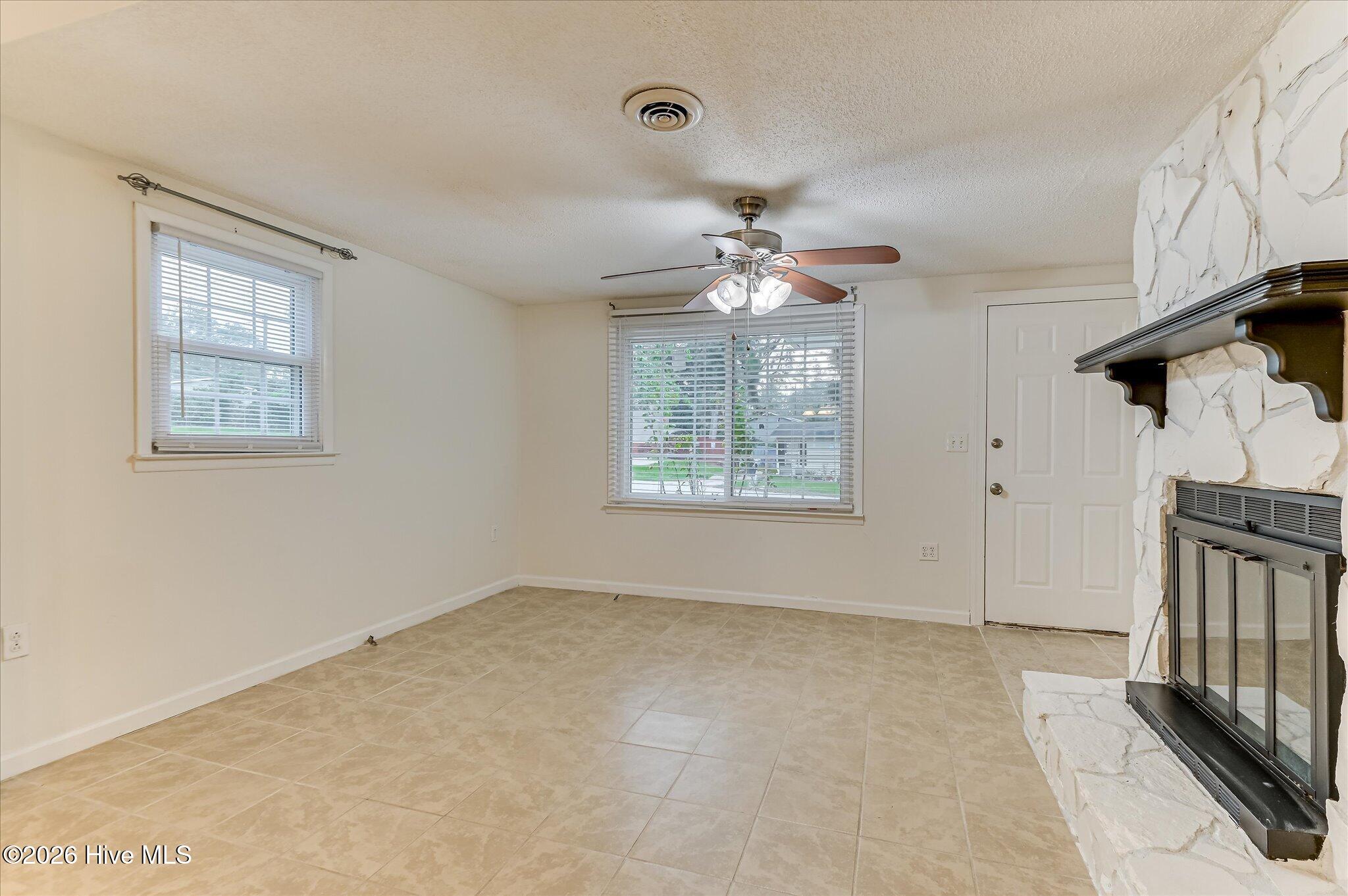 1544 S Atlantic Drive Property Photo 9