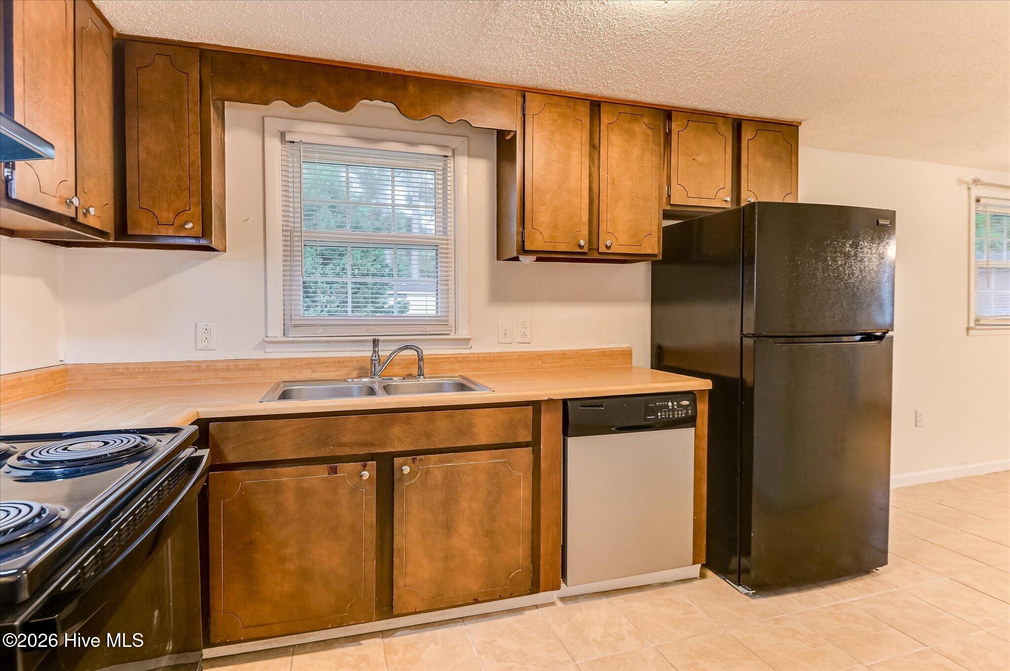 1544 S Atlantic Drive Property Photo 17