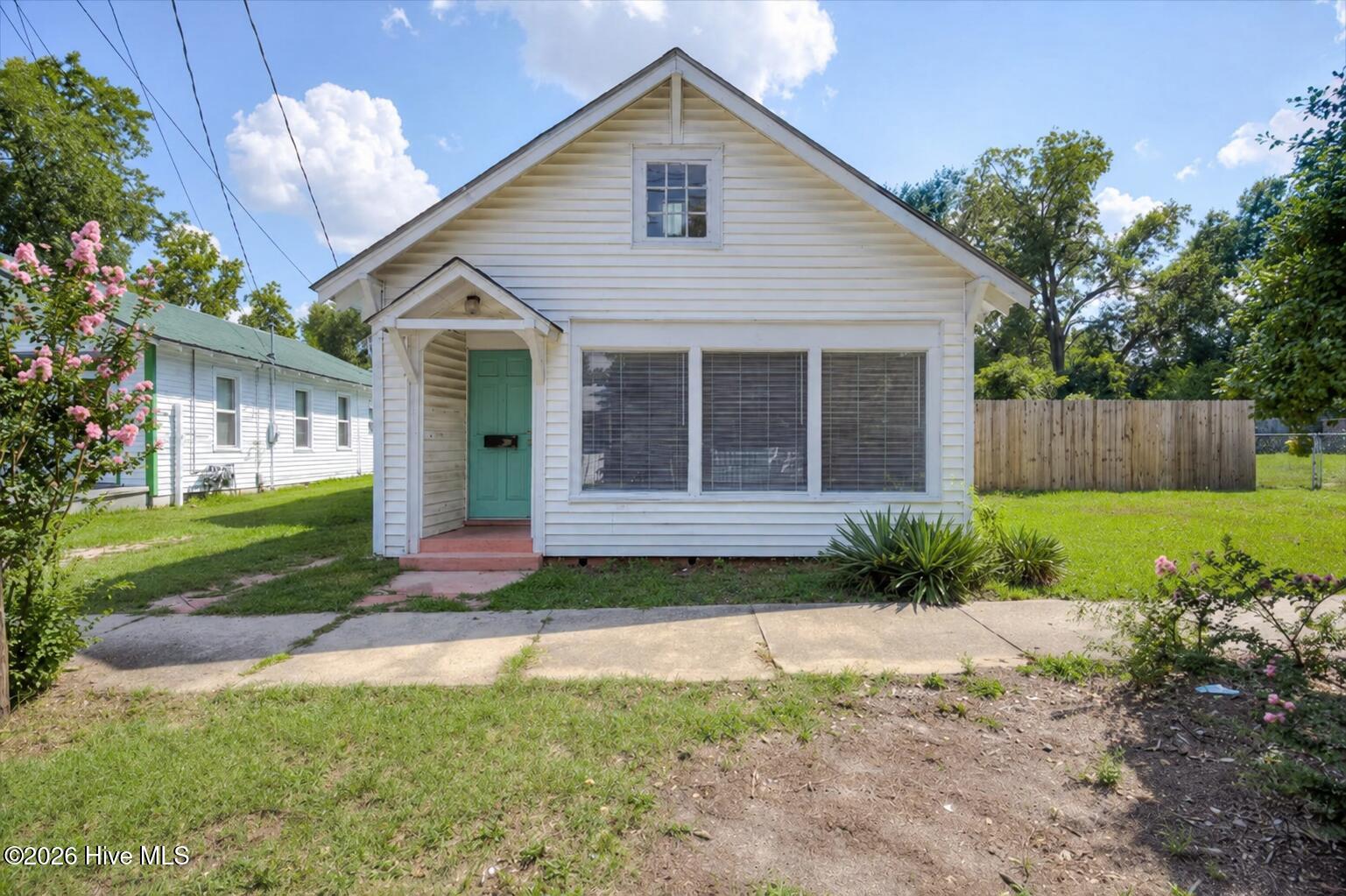 1736 Fenwick Street Property Photo 1