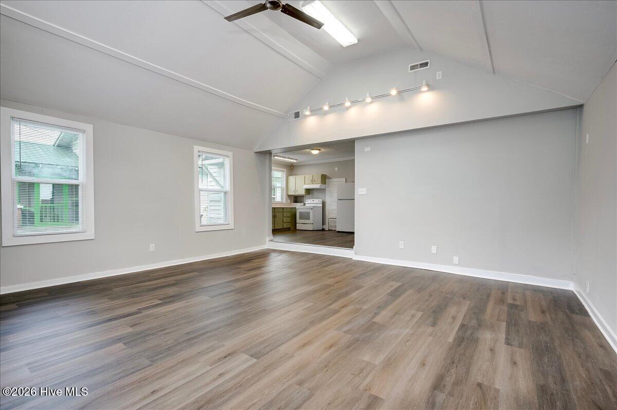 1736 Fenwick Street Property Photo 3