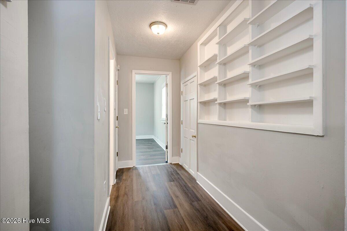 1736 Fenwick Street Property Photo 7