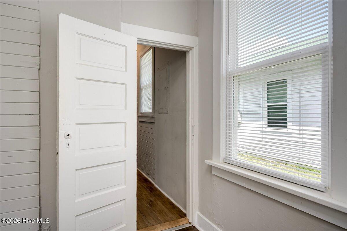 1736 Fenwick Street Property Photo 11