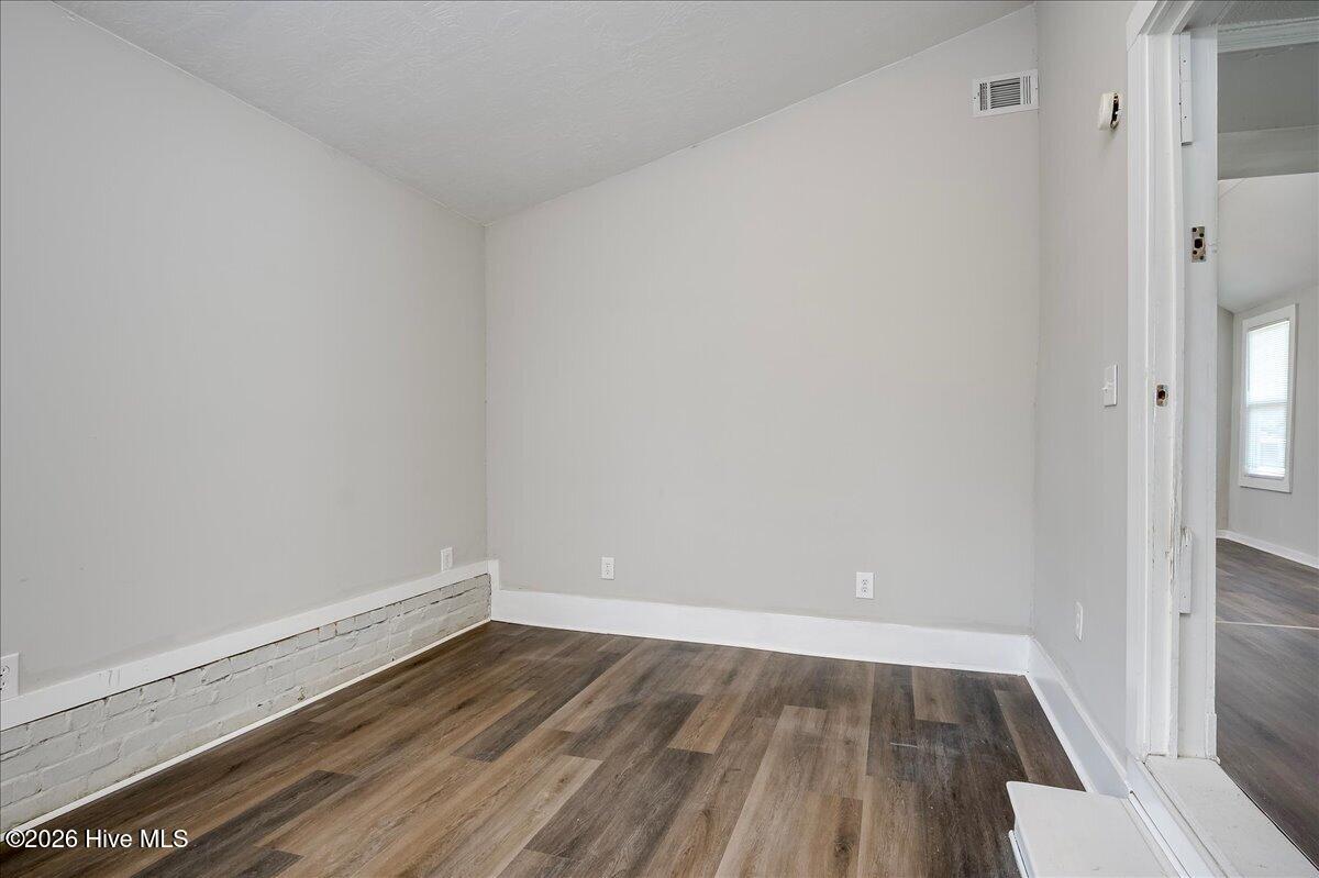 1736 Fenwick Street Property Photo 14