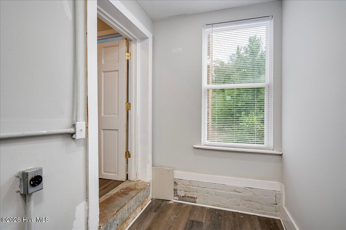 1736 Fenwick Street Property Photo 16