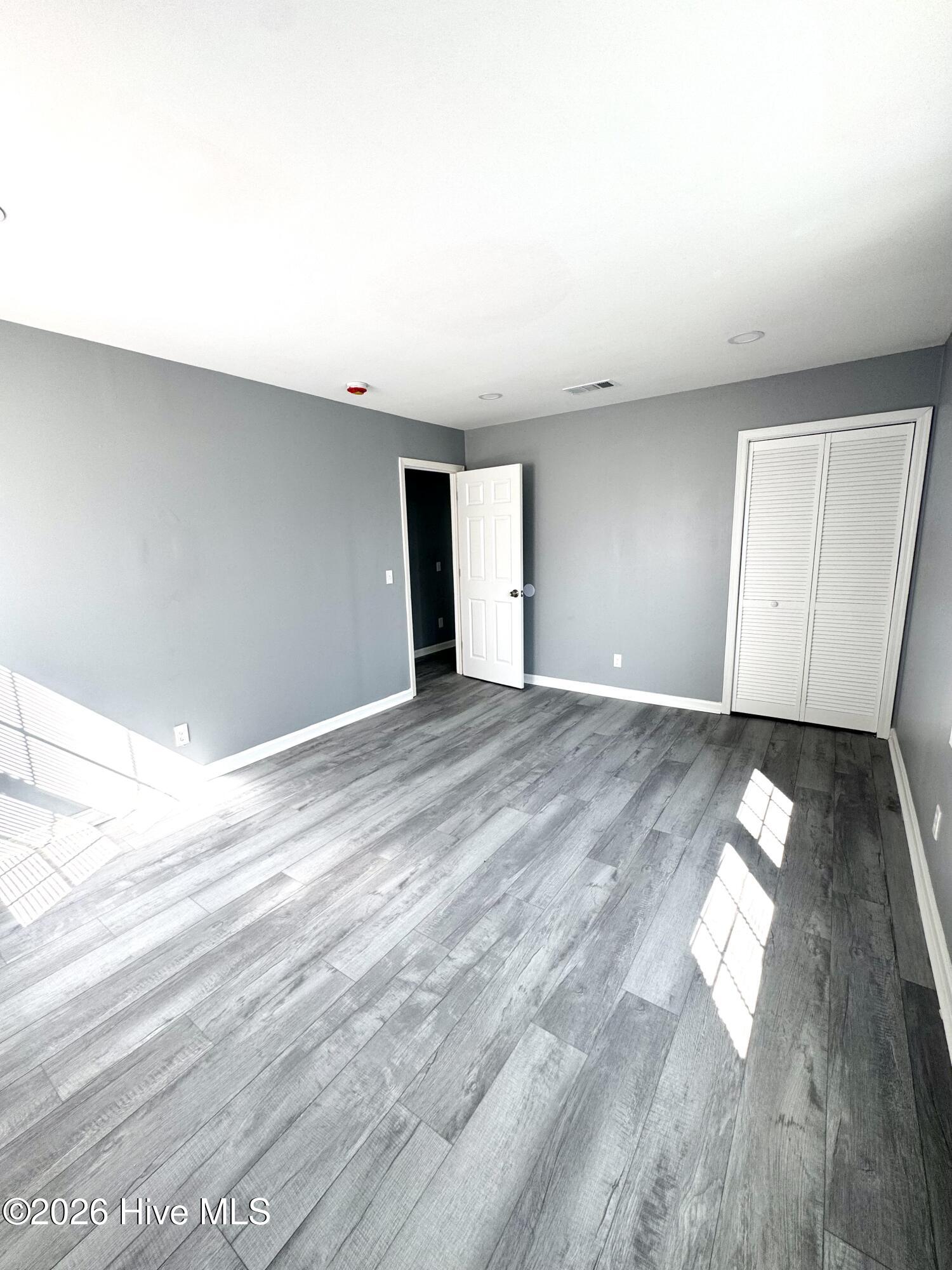 109 E Walker Street Property Photo 14