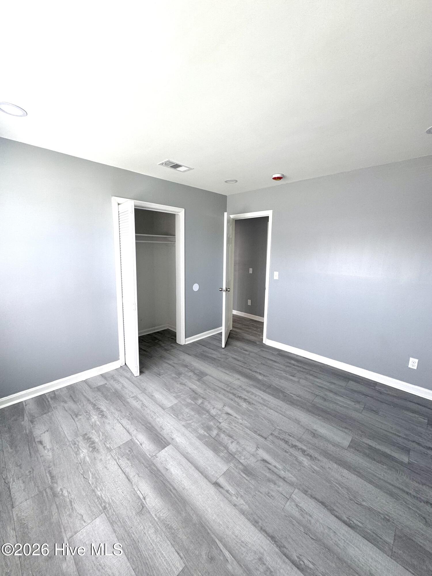 109 E Walker Street Property Photo 15