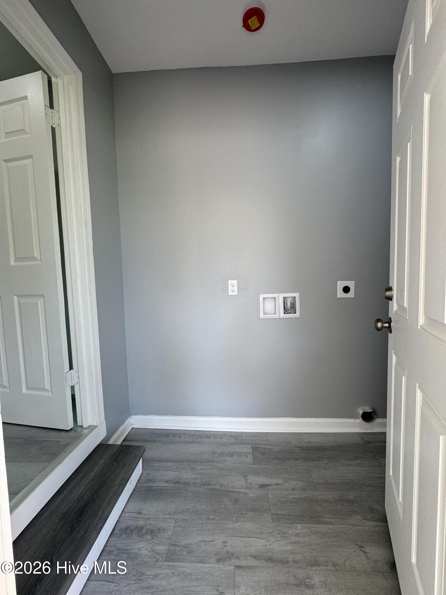 109 E Walker Street Property Photo 18
