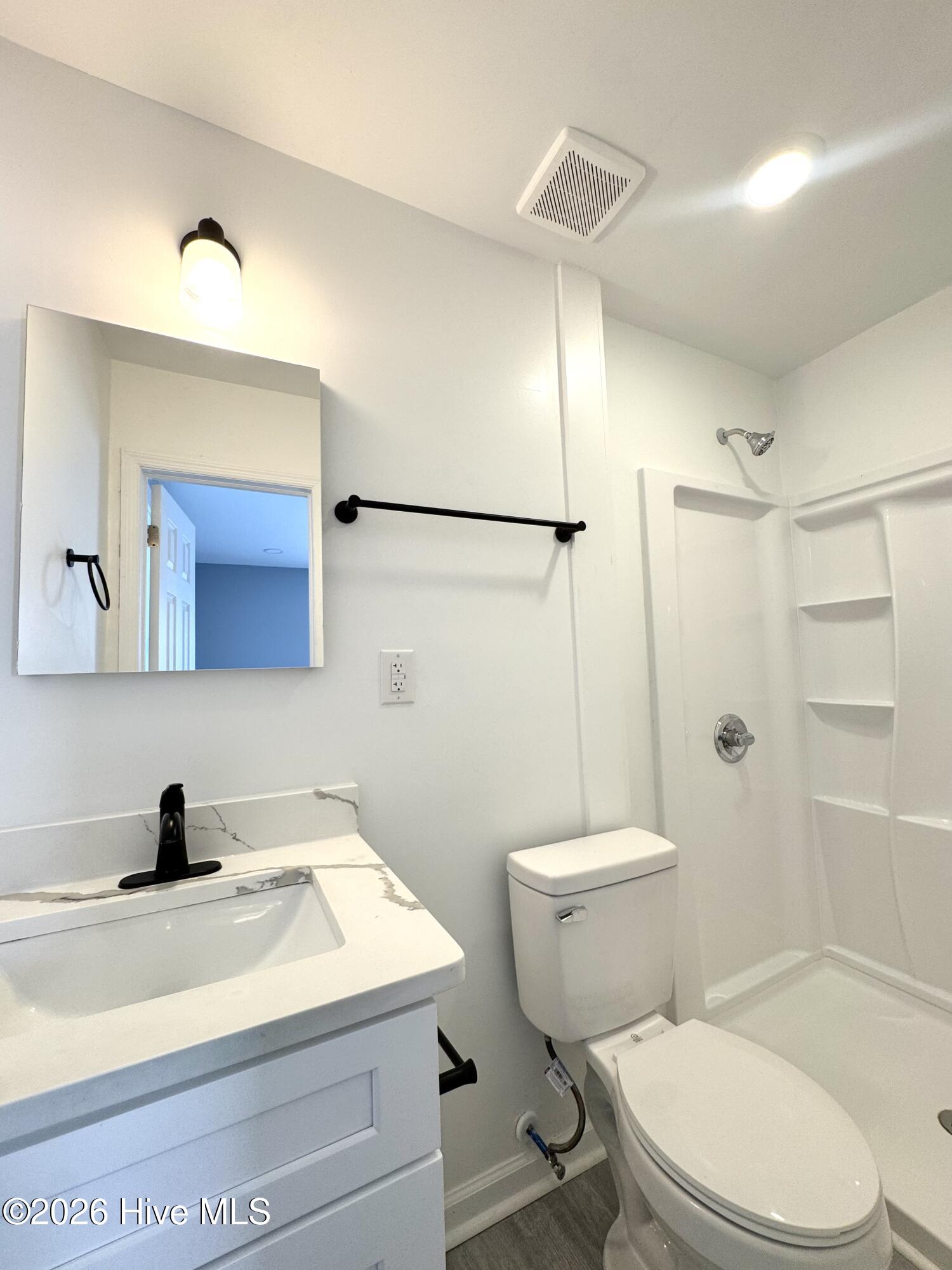 109 E Walker Street Property Photo 19