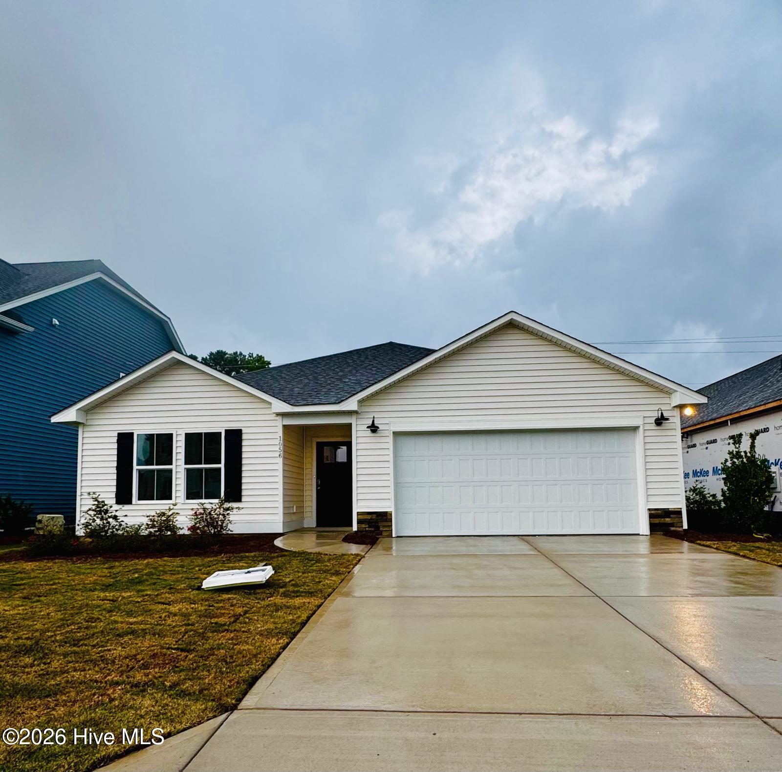 1056 Ben Thomas Drive Ne Property Photo 1