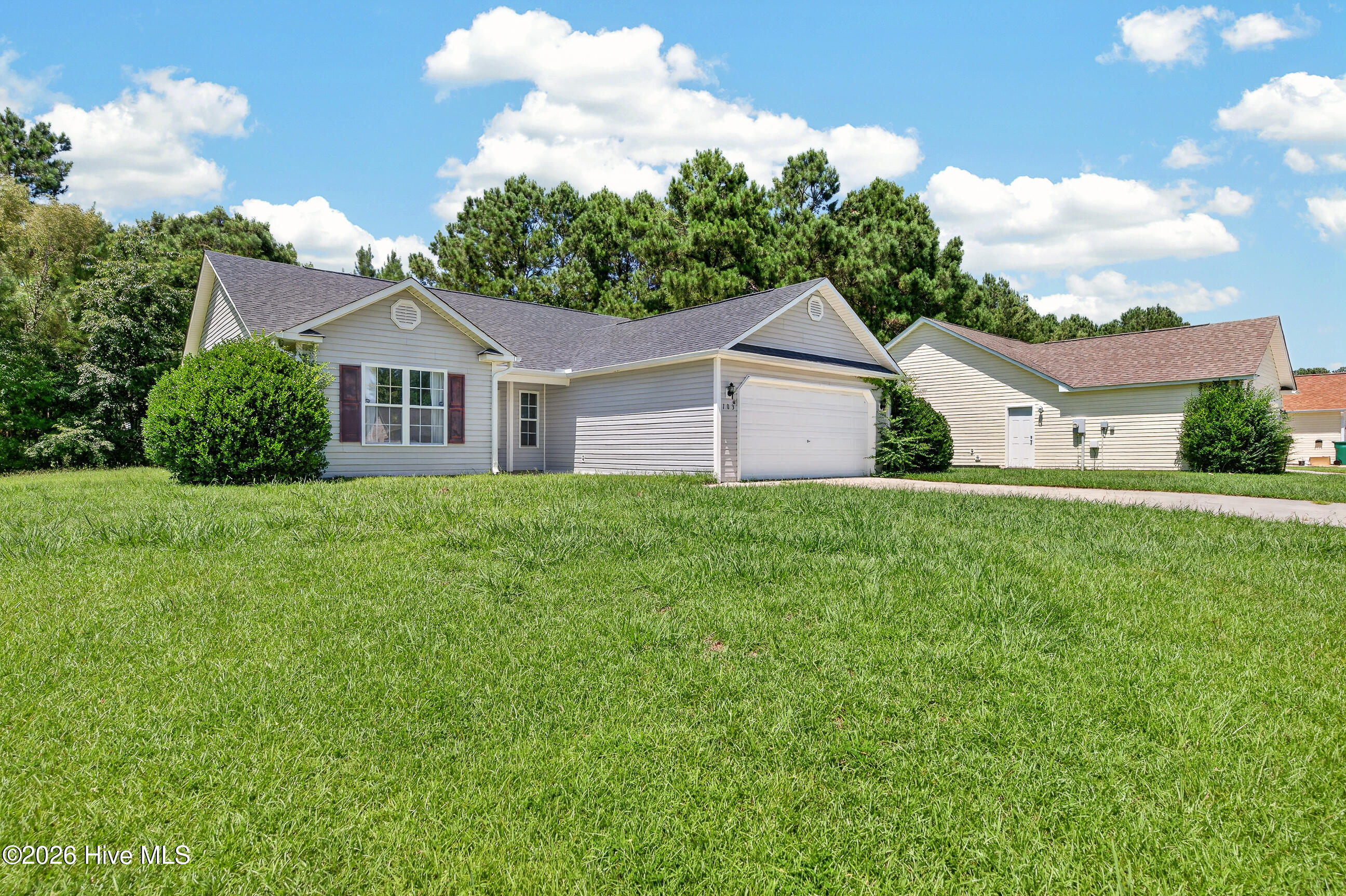 103 Butternut Circle Property Photo 2