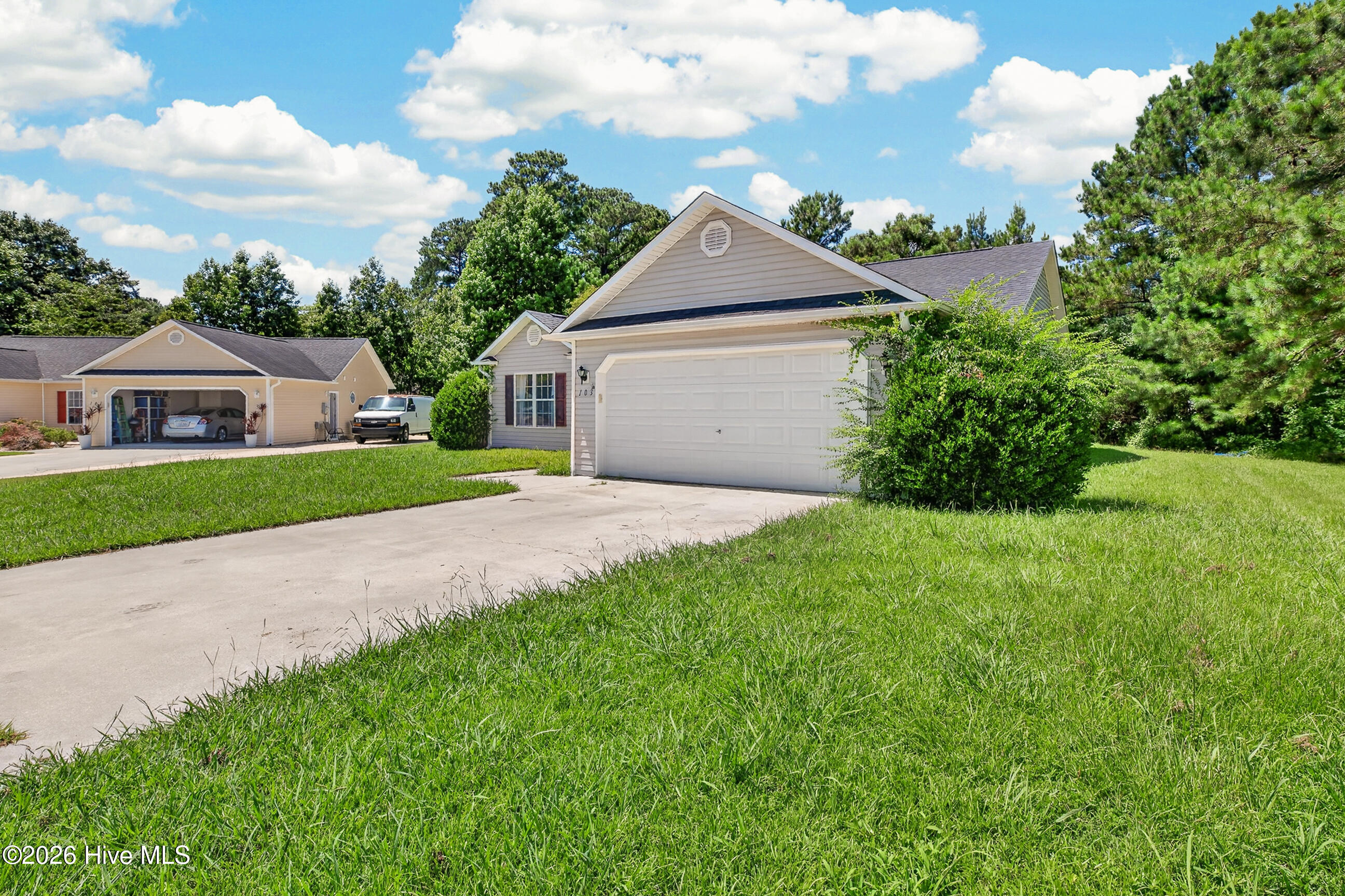 103 Butternut Circle Property Photo 3