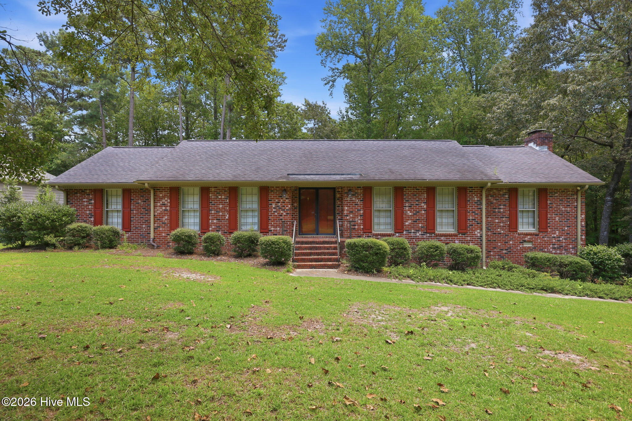 111 Robin Road Property Photo 1