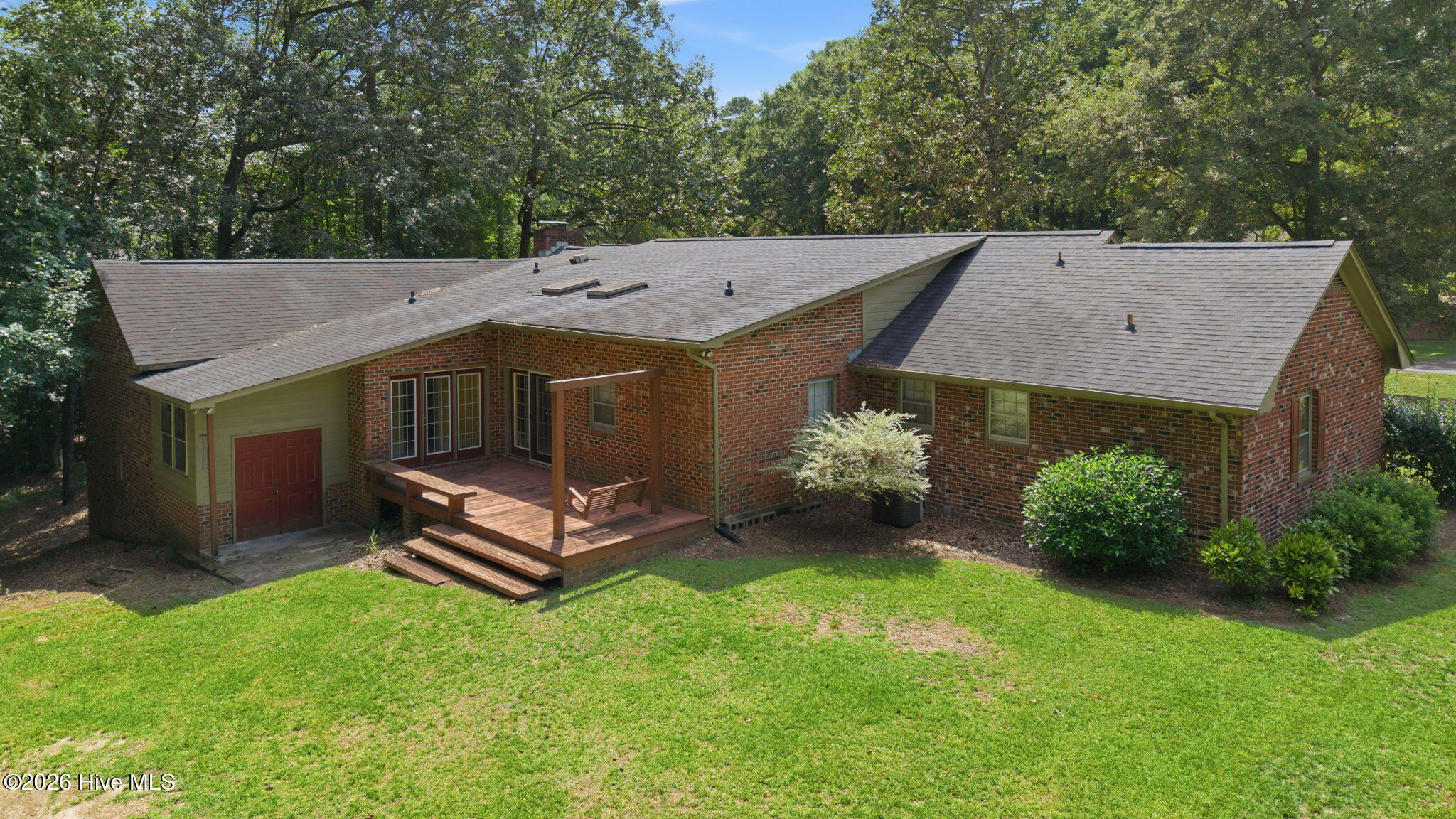 111 Robin Road Property Photo 9