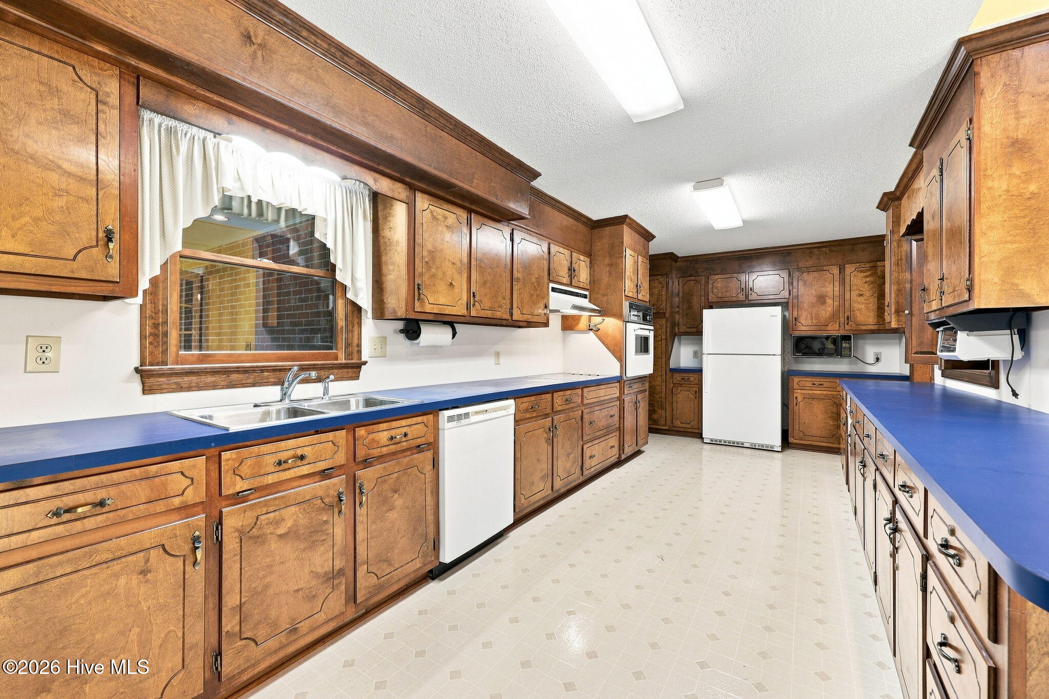 111 Robin Road Property Photo 18