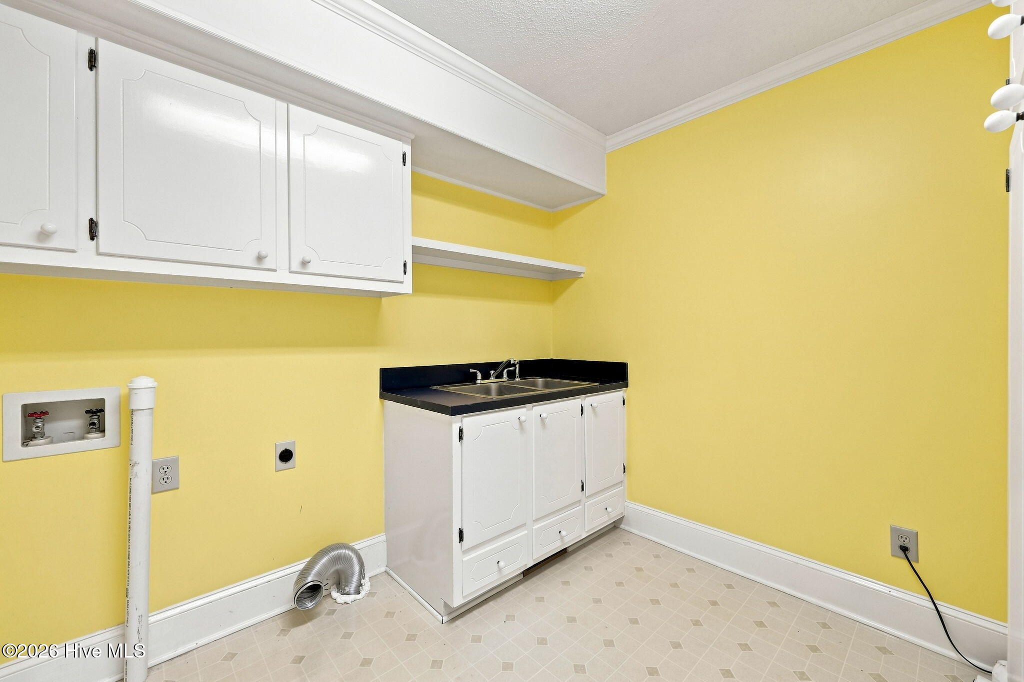 111 Robin Road Property Photo 25