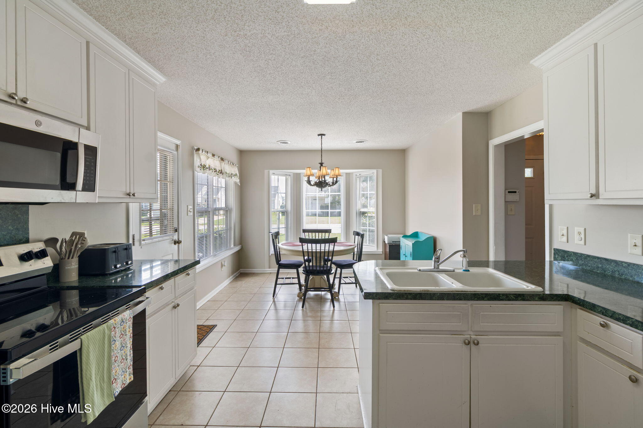 1112 Centipede Drive Property Photo 9