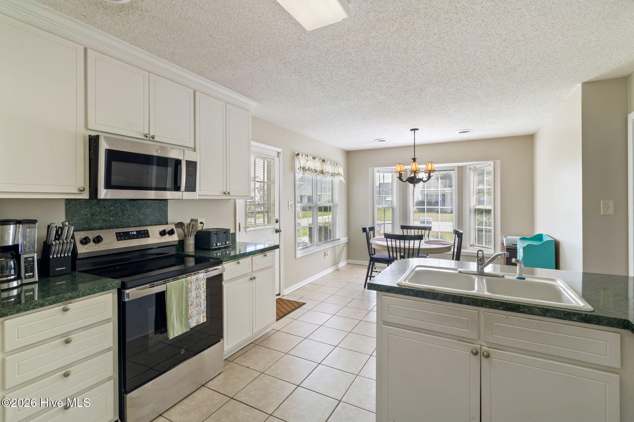 1112 Centipede Drive Property Photo 10