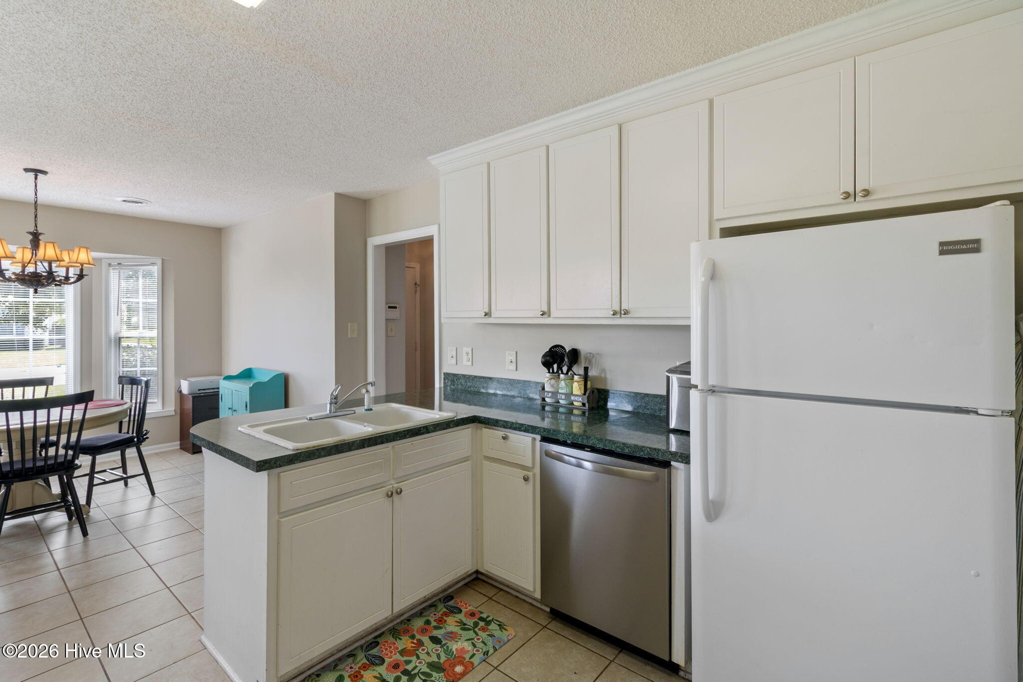 1112 Centipede Drive Property Photo 11