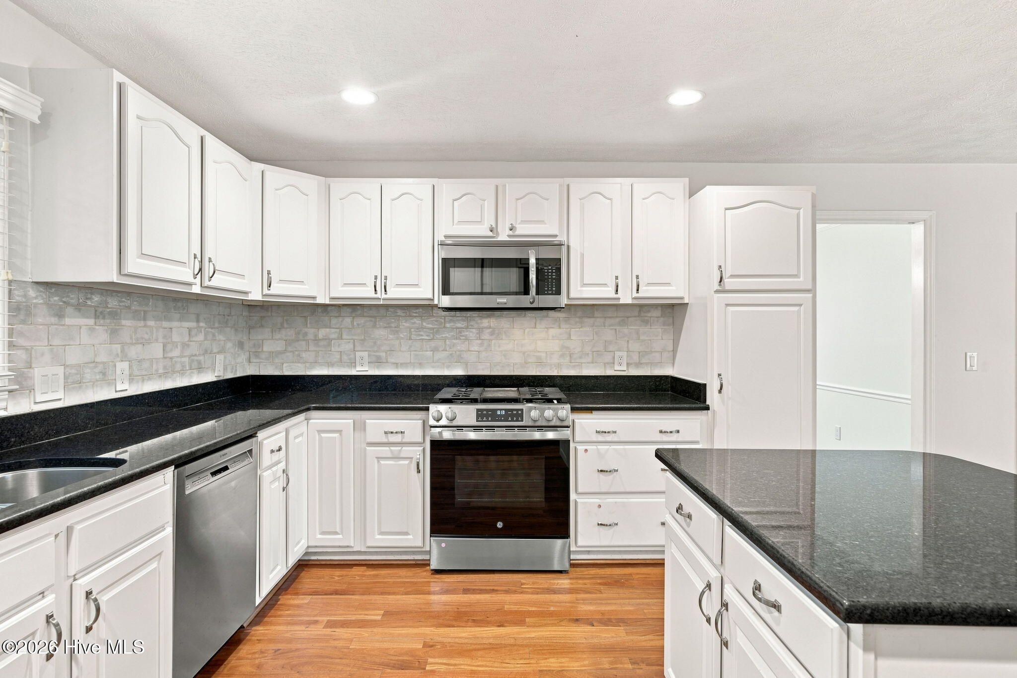 137 River Oaks Drive Property Photo 18