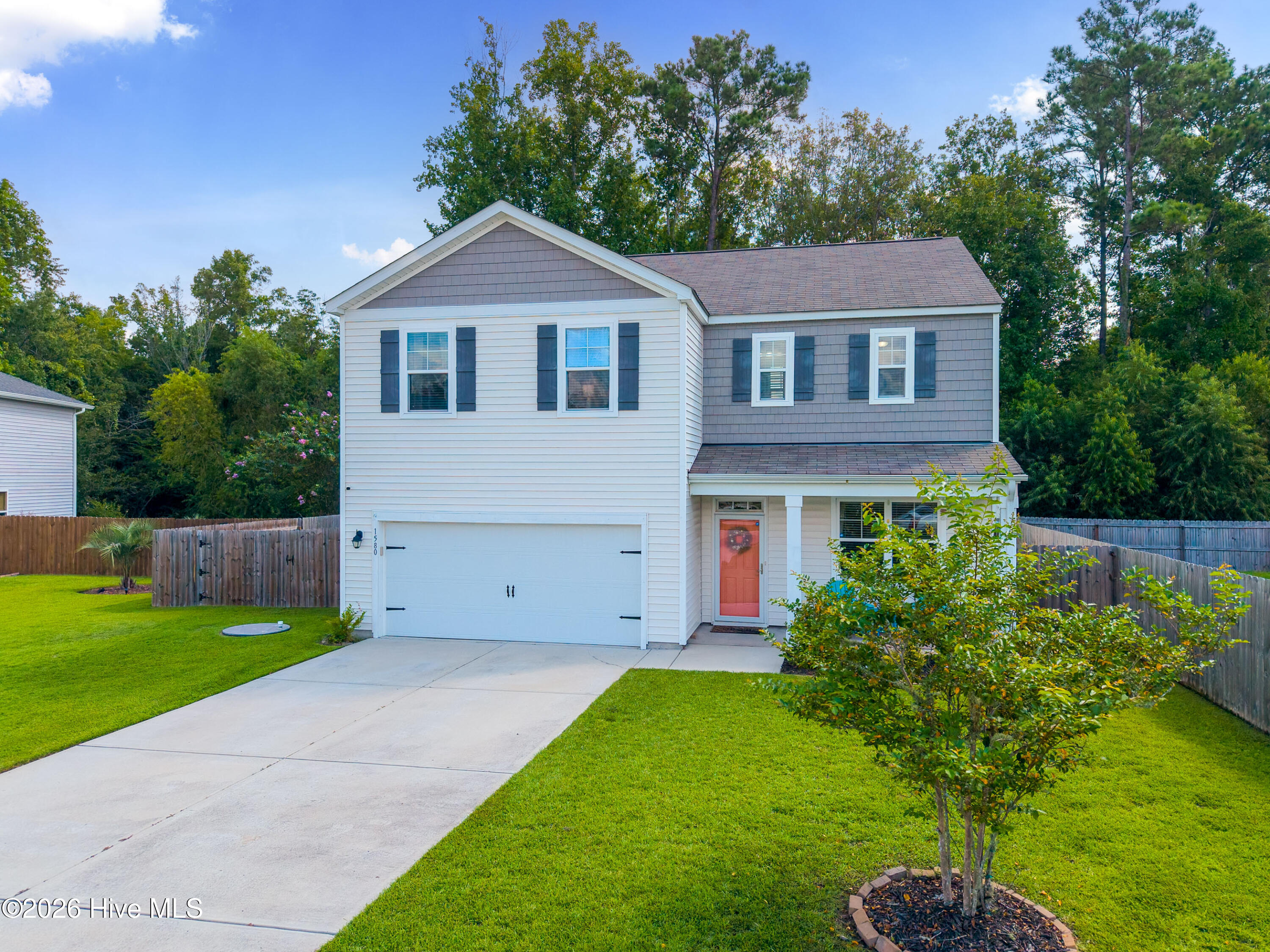 1580 Maltwood Court Se Property Photo 2
