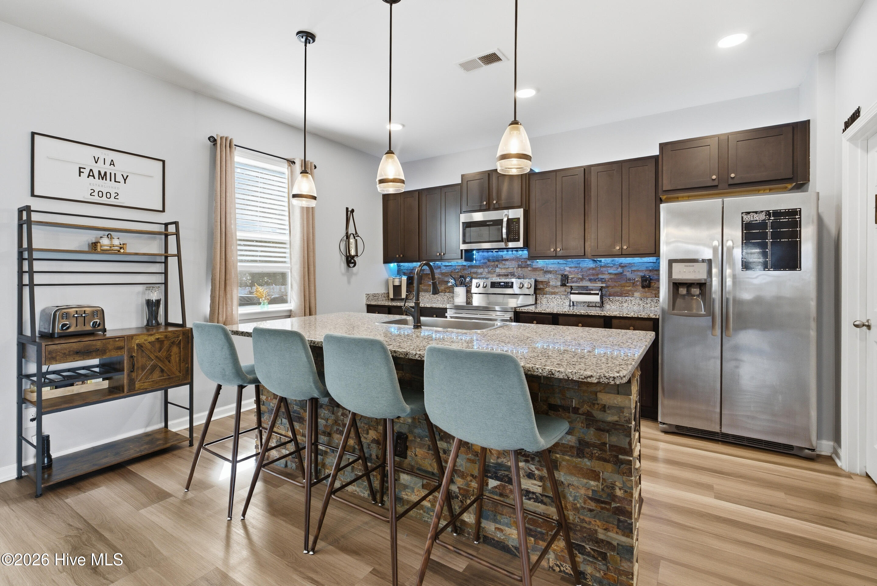 1580 Maltwood Court Se Property Photo 13