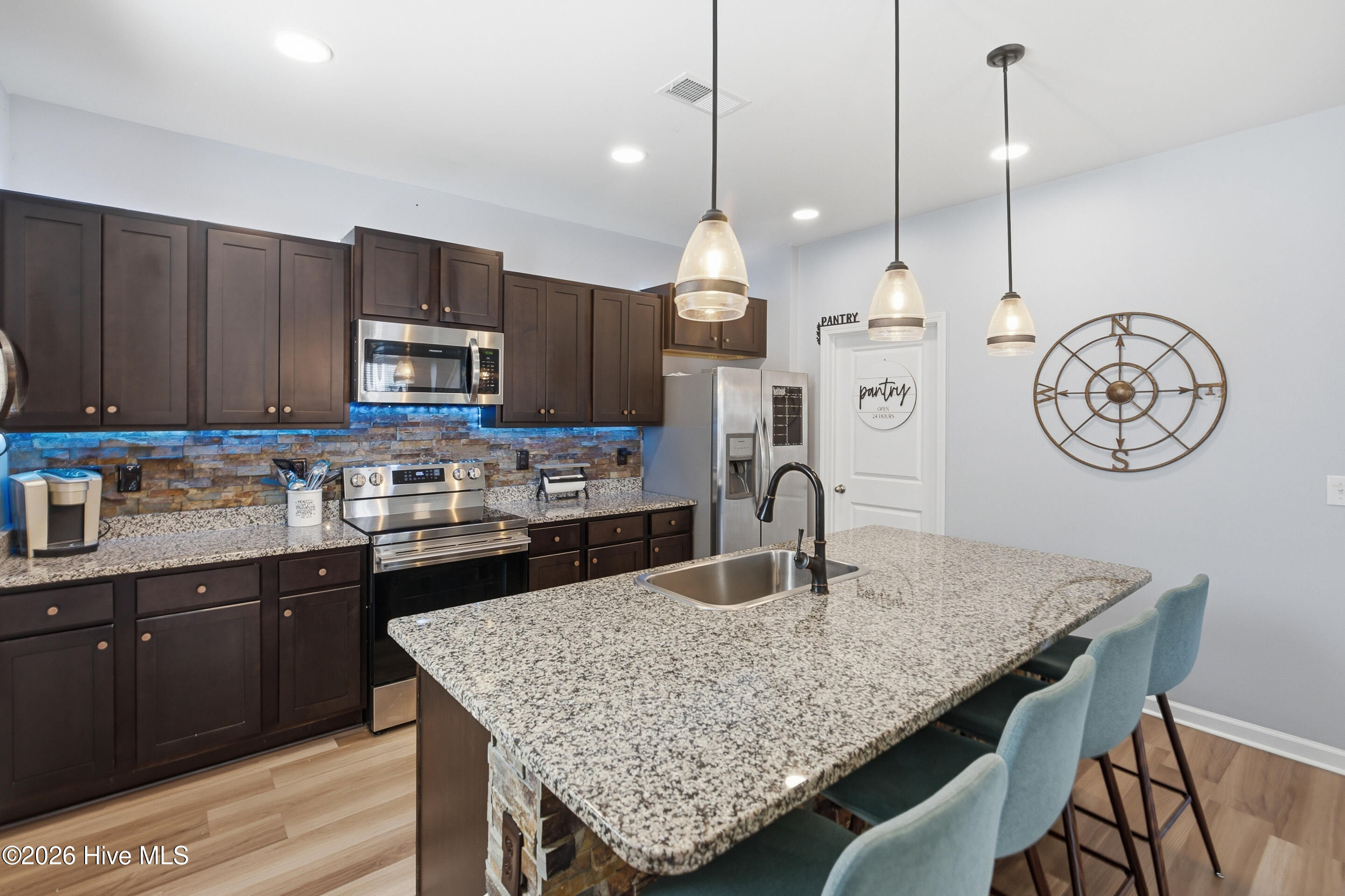1580 Maltwood Court Se Property Photo 14