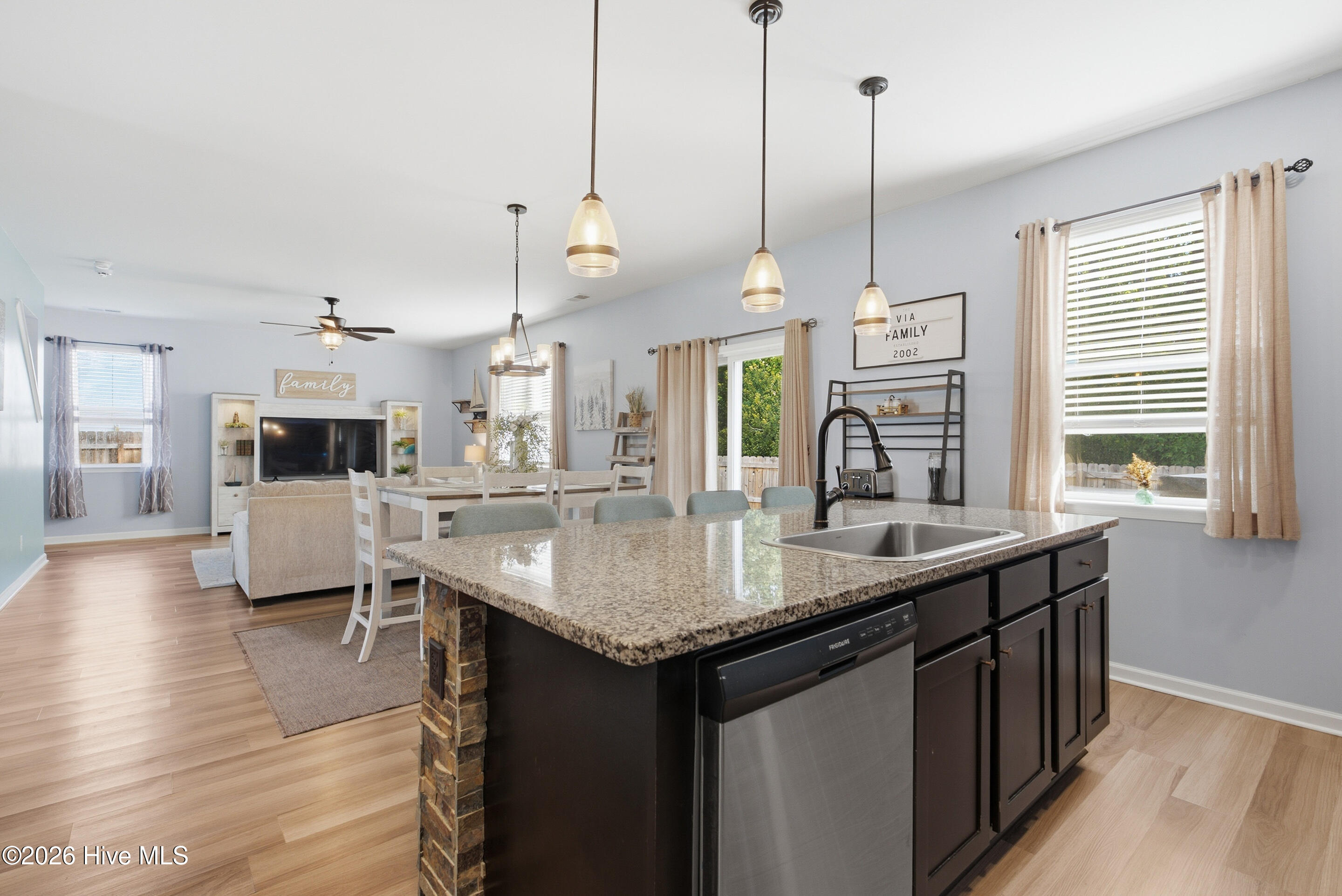 1580 Maltwood Court Se Property Photo 16