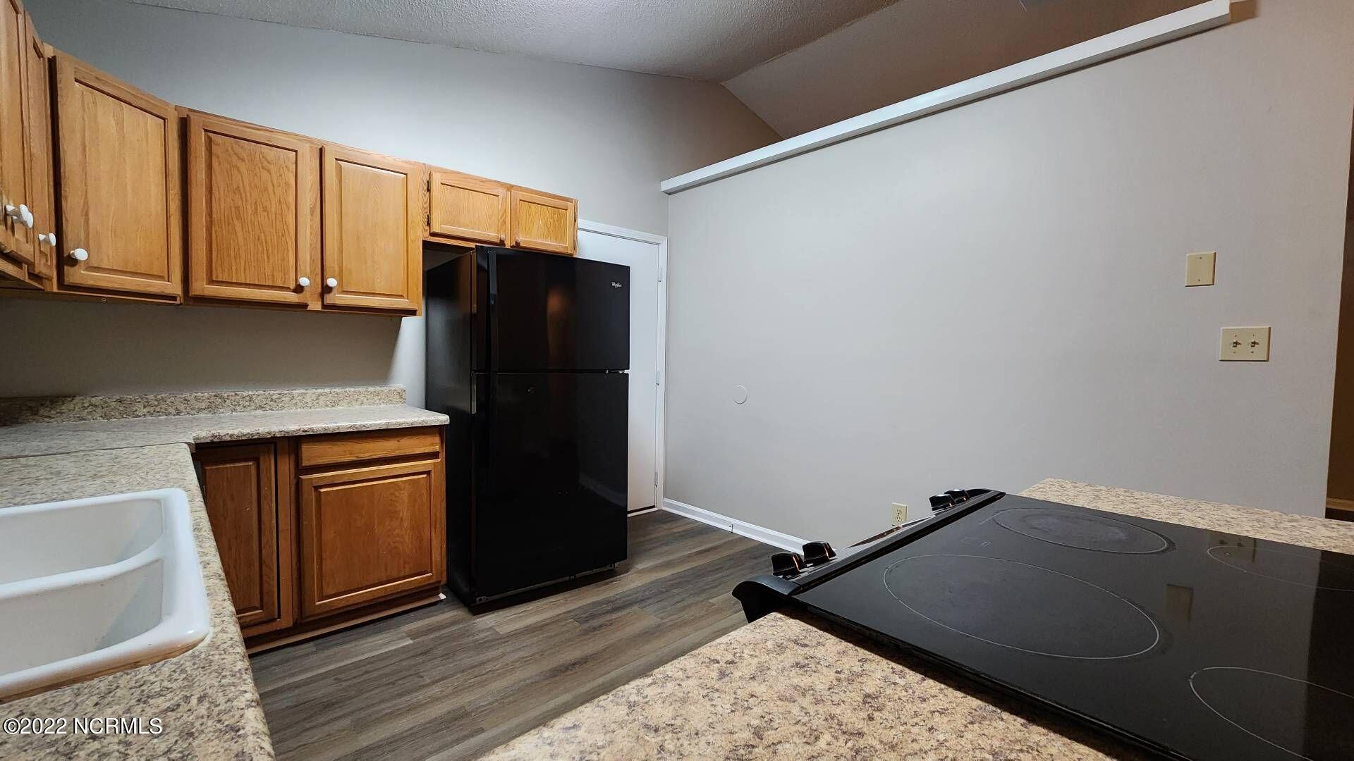 208 S Ginger Drive Property Photo 8